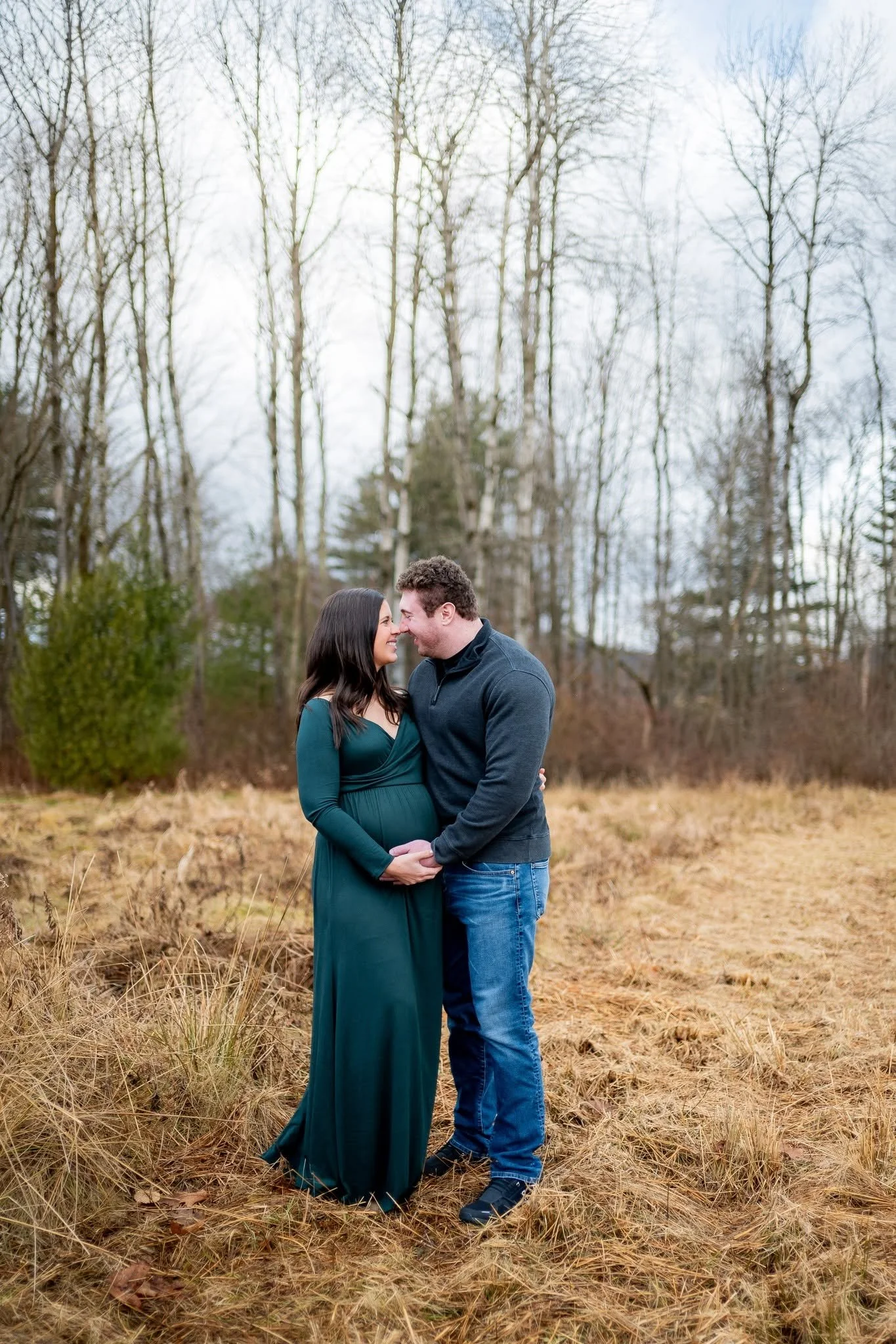 lakeside-maternity-session-winter.jpg