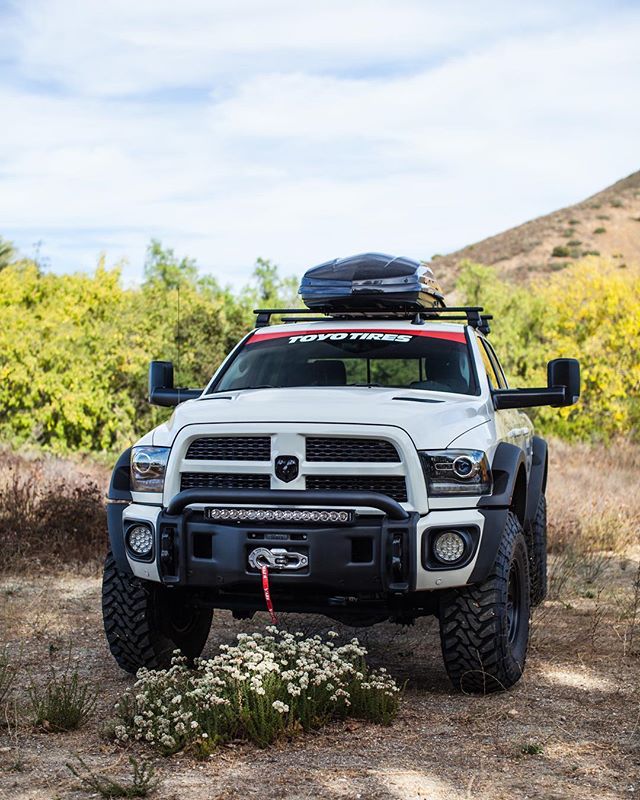 2017 Santa&rsquo;s Sleigh 🎅🏼 @aevconversions RAM 3500 😍 // #allroadoutfitters // #christmas // #santa // #2017 // #dodge // #3500 // #mt // #40's // #cummins // #ram // #allroad // #offroad // #toyotires // #aev // #warn // #visionx // #thule // #