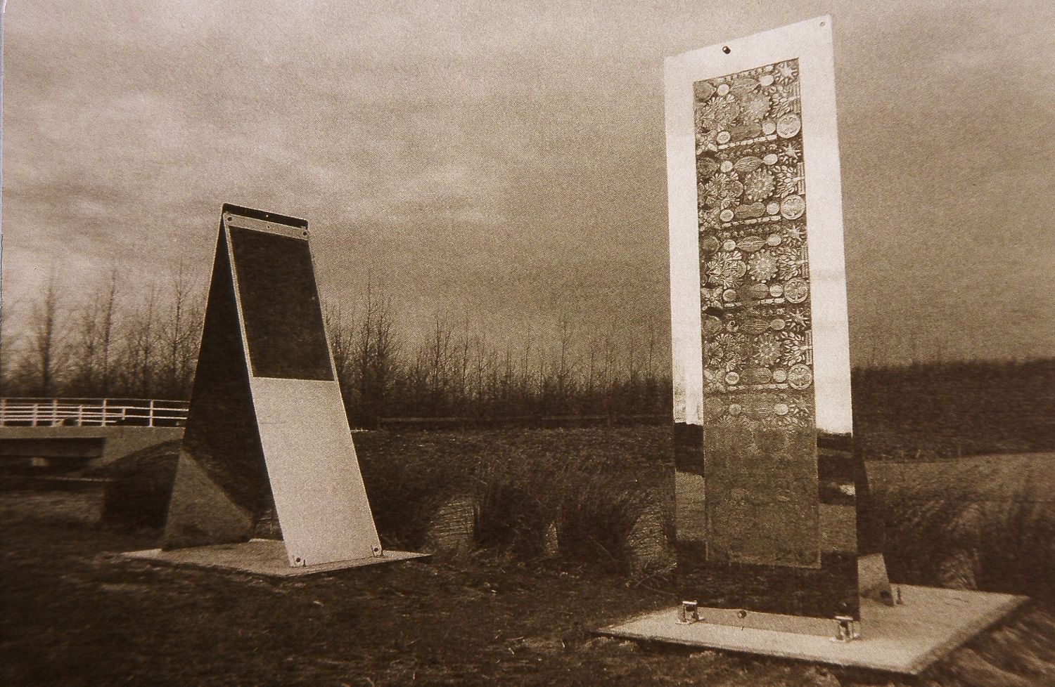 Test, Installation "Floriade", 1992, The Hague, chrome plated, acid etched, steel