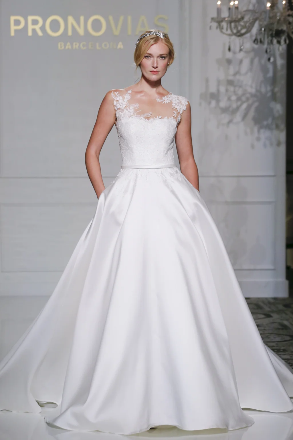pronovias-bf16-21.jpg