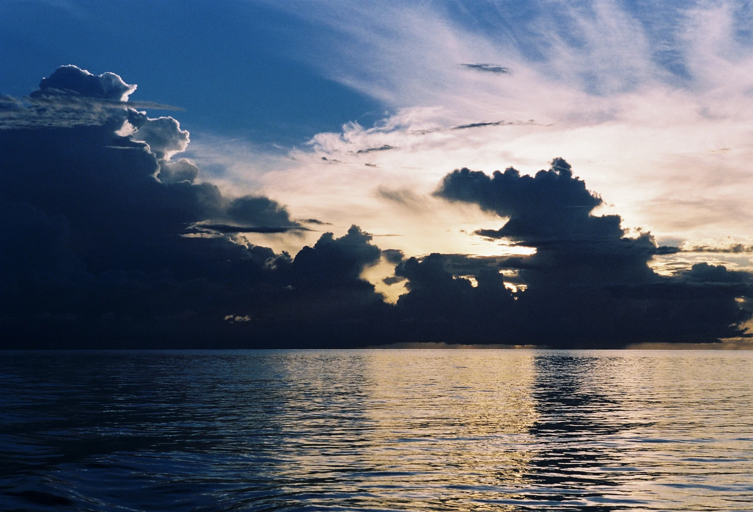   Palau Karangmajat, Indonesia 2011  