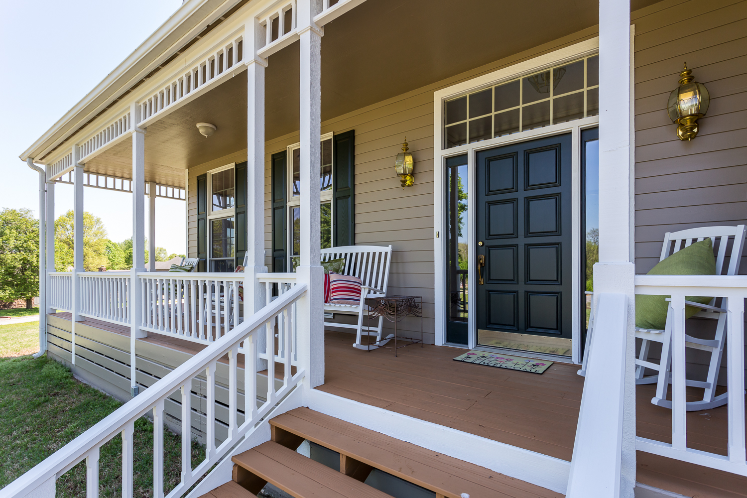 Front porch shot for real estate photo shoot of home in Siloam S