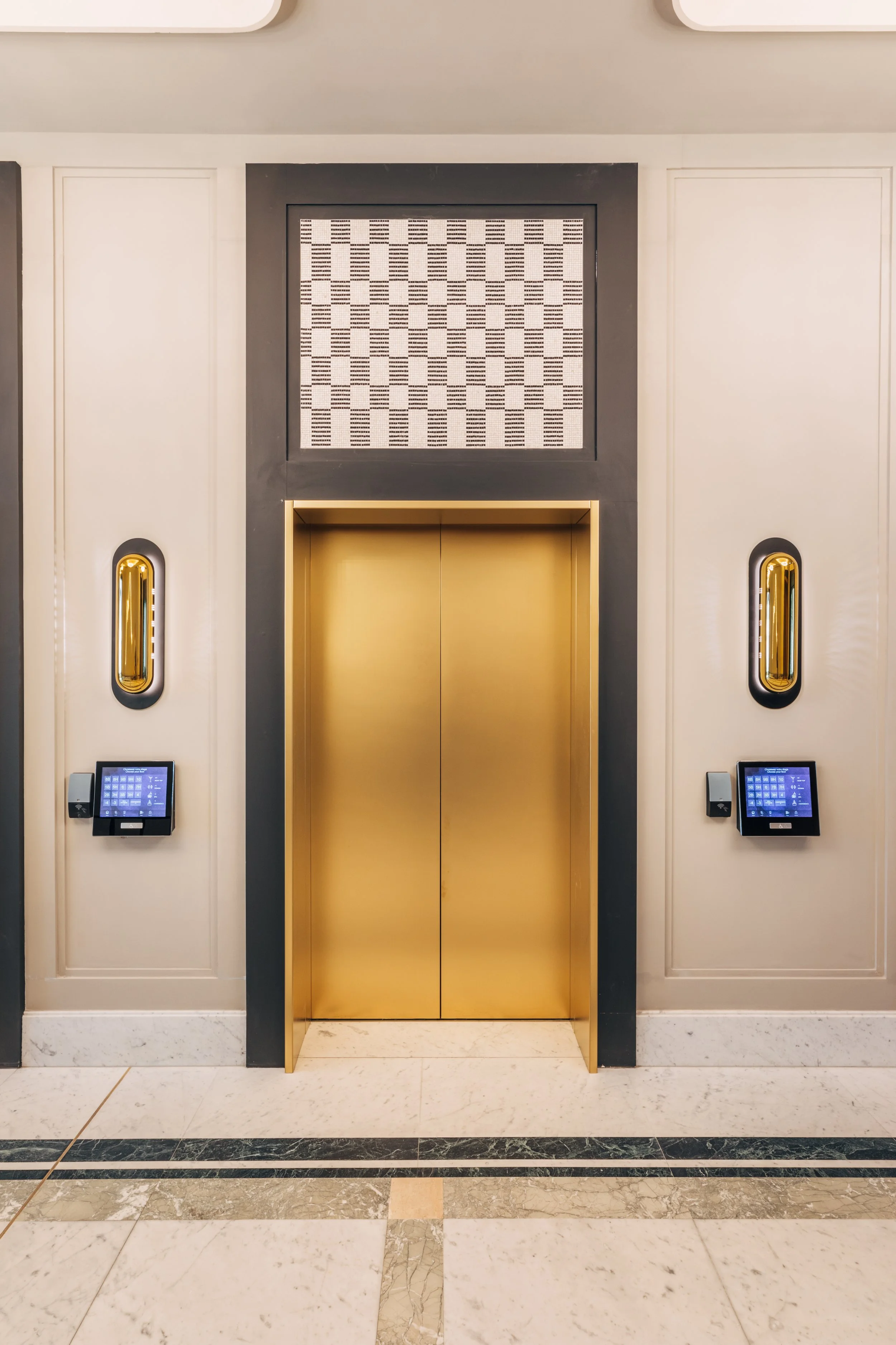 2021-05-25, Pierre Noire, 18 rue Daunou-18.jpg