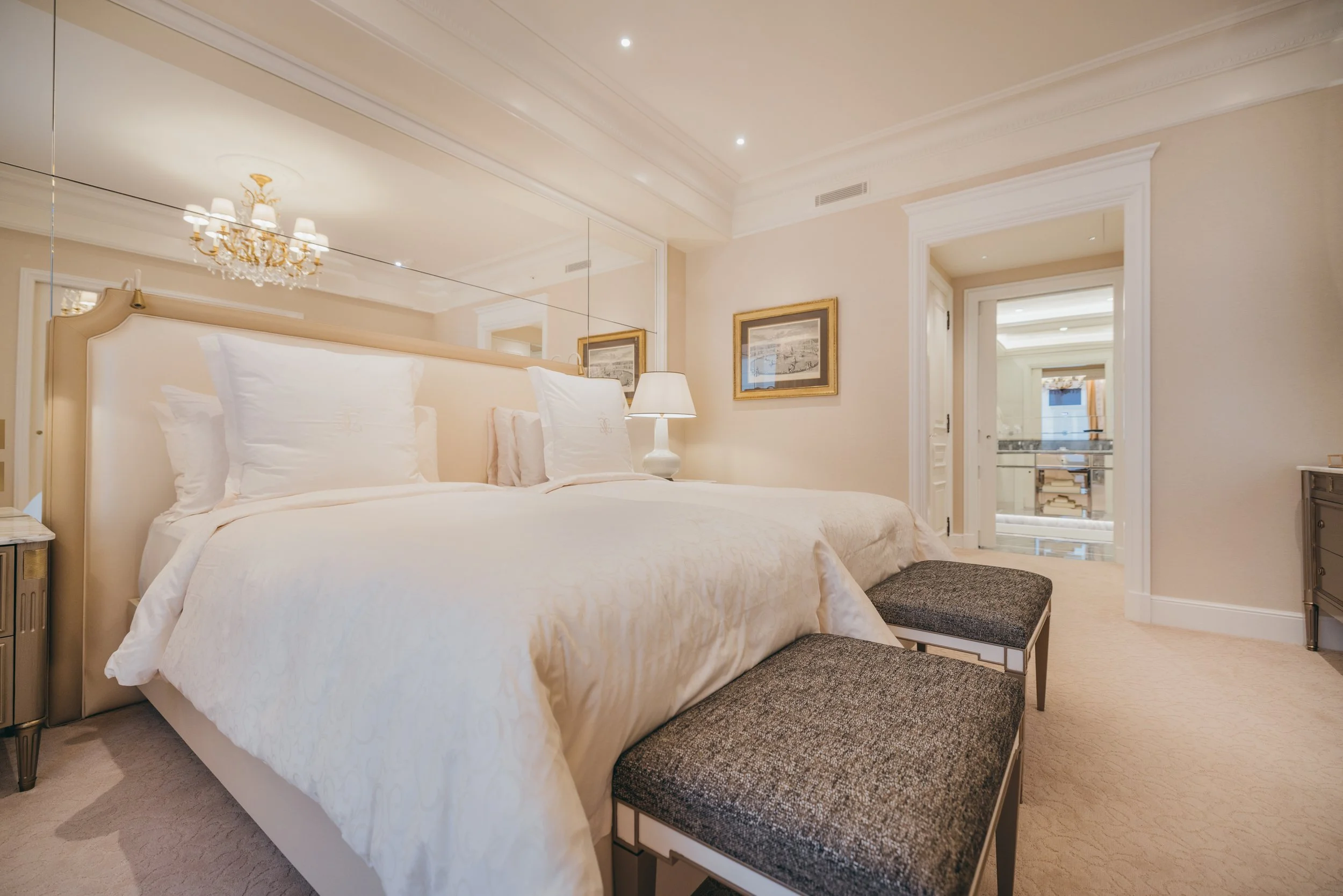 2023-01-29, Four Seasons Hotel George V-57.jpg