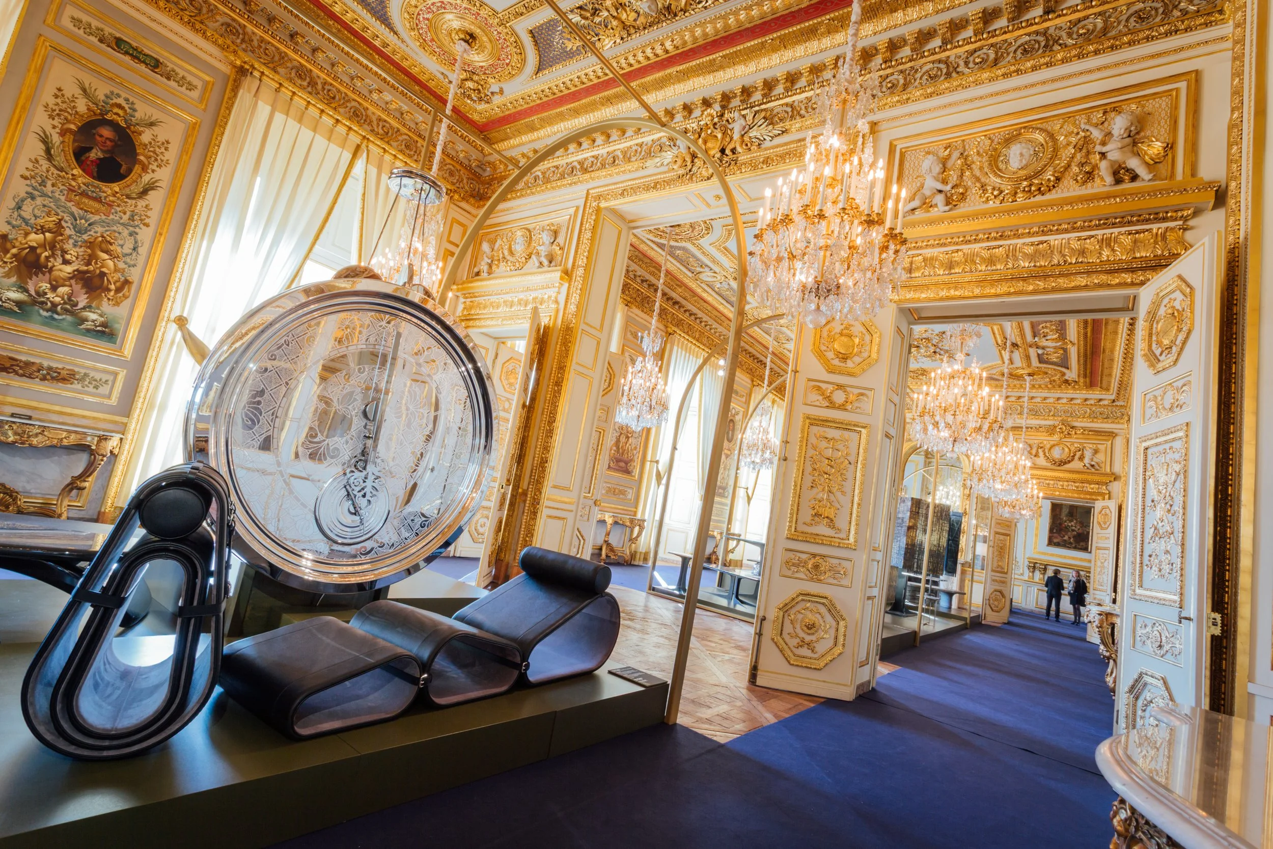 2016-04-05, Bouygues chez Hôtel de la Marine-3.jpg