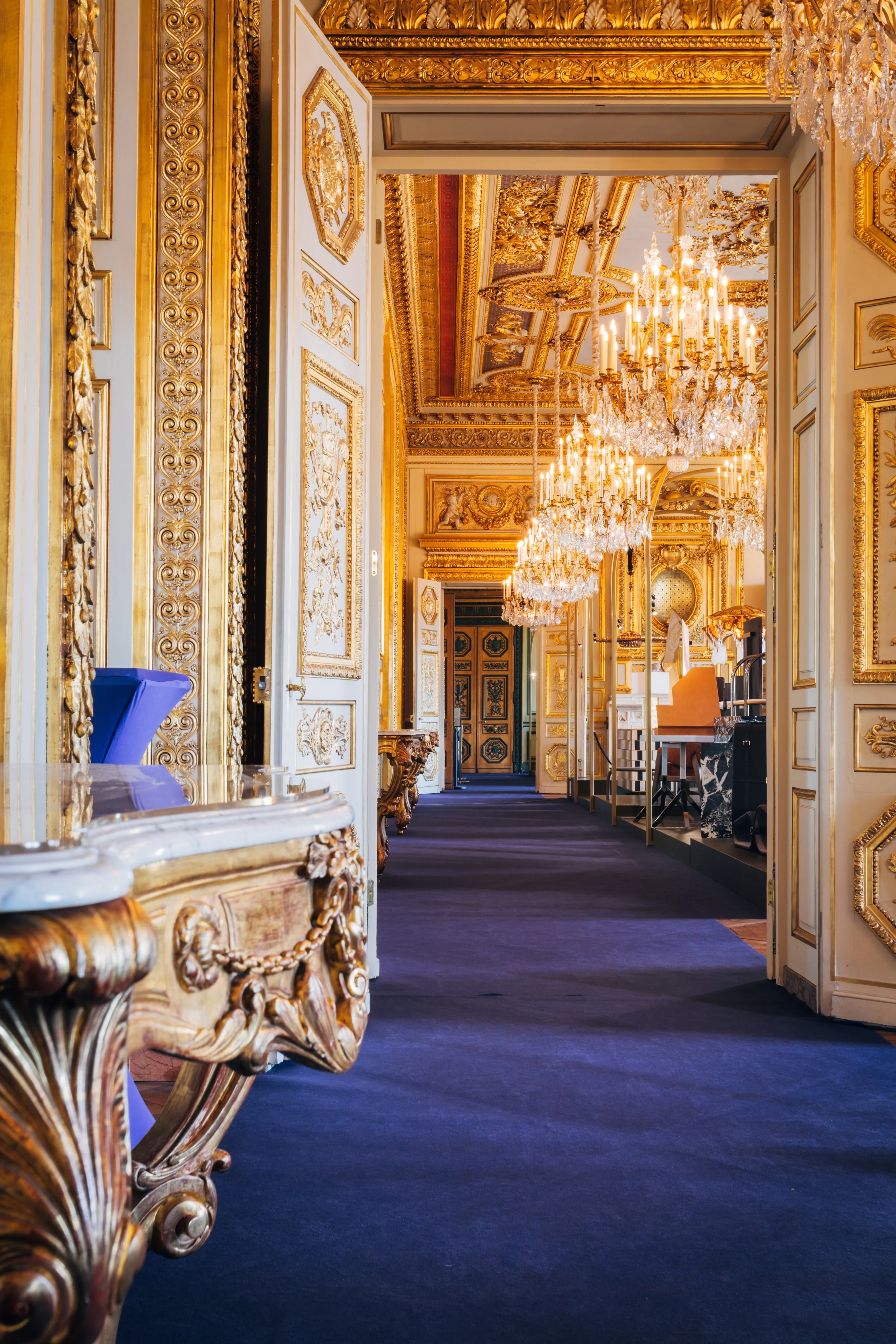 2016-04-05, Bouygues chez Hôtel de la Marine-10.jpg