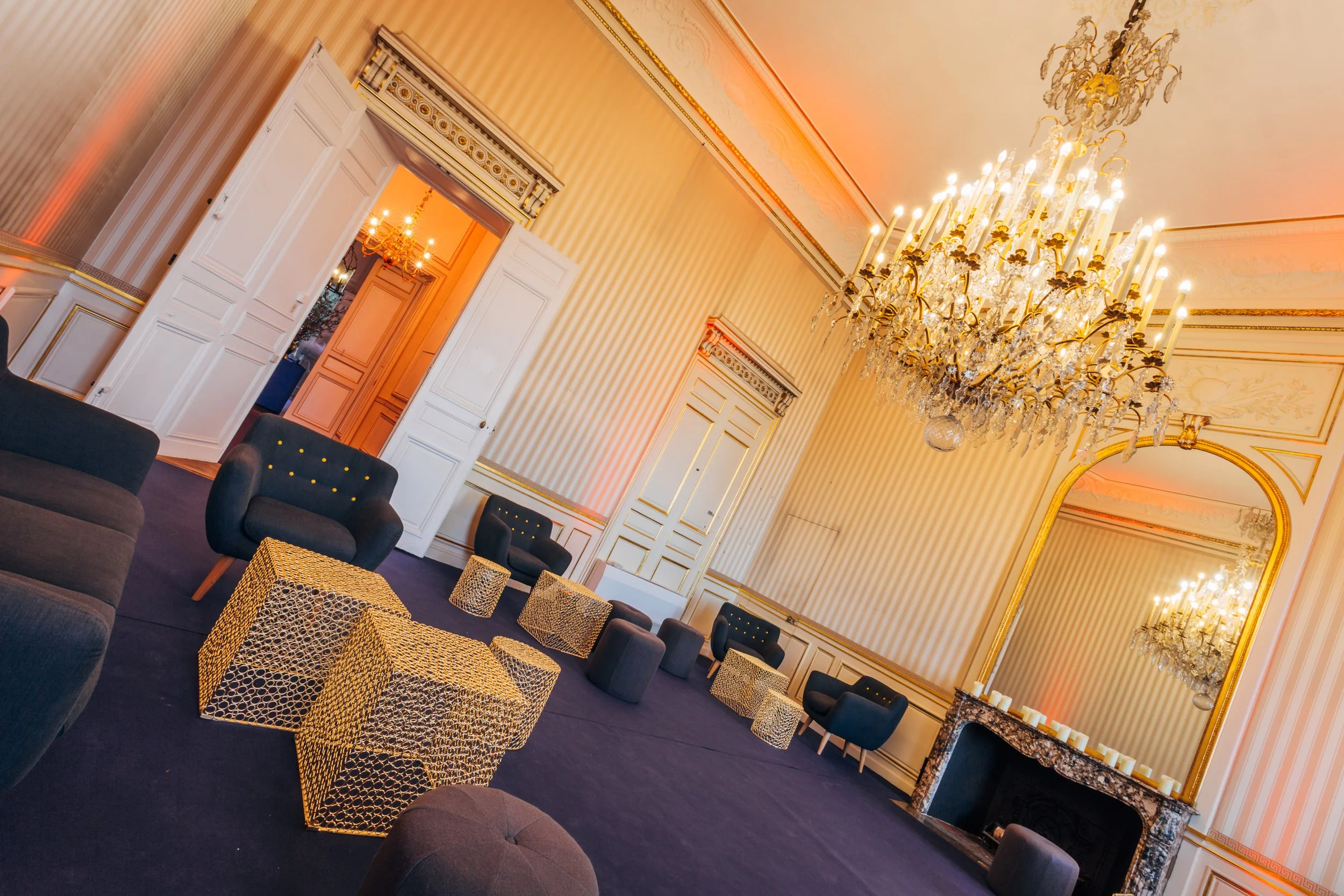 2016-04-05, Bouygues chez Hôtel de la Marine-23.jpg