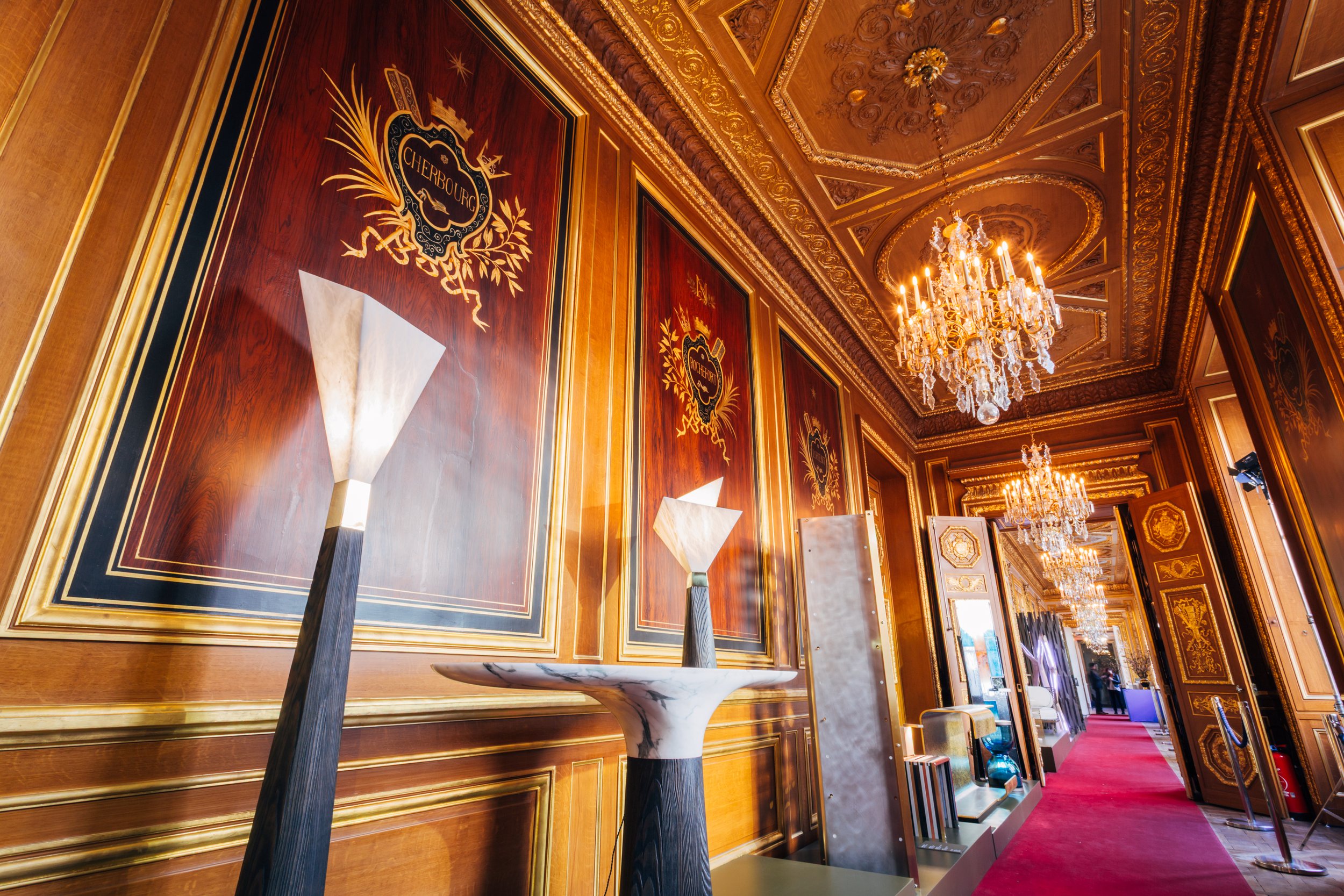 2016-04-05, Bouygues chez Hôtel de la Marine-19.jpg