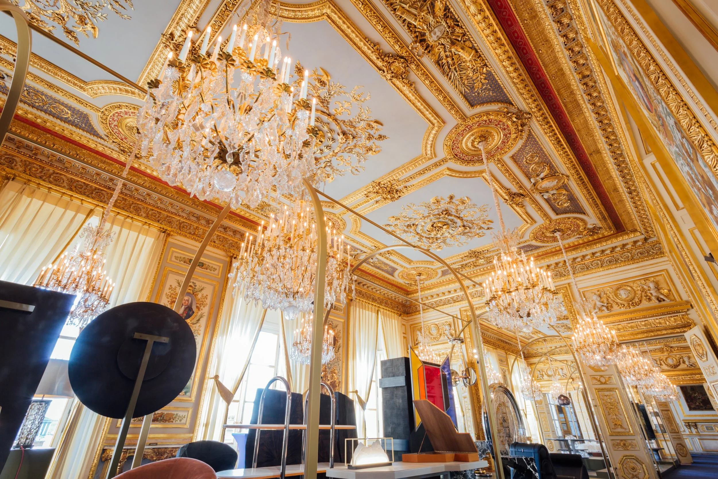 2016-04-05, Bouygues chez Hôtel de la Marine-2.jpg