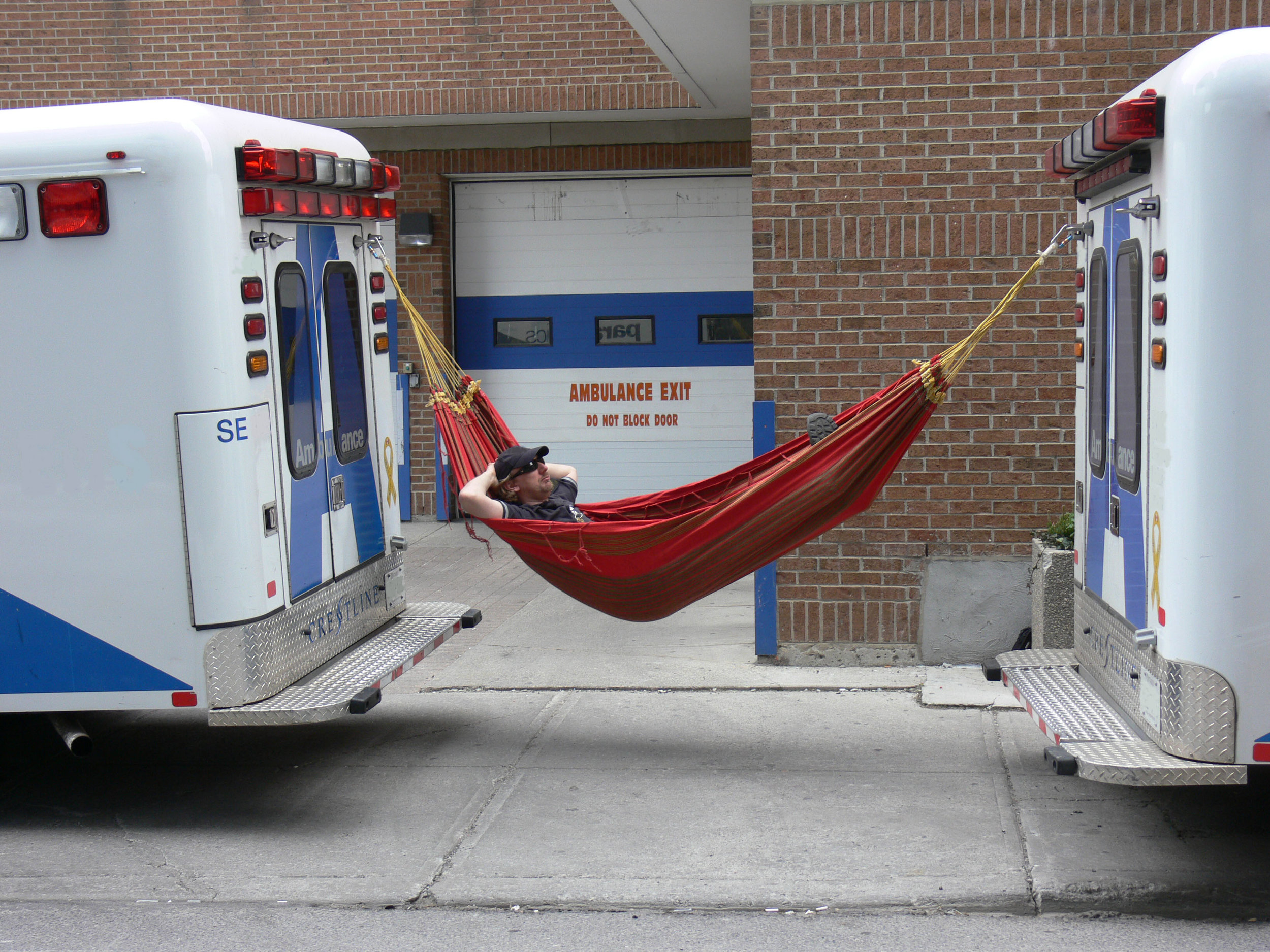 hammock between 2 ambus copy.jpg