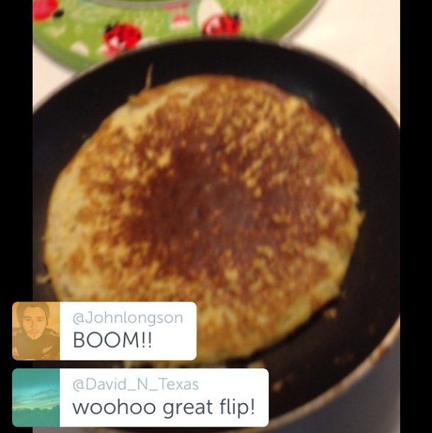 My kickass 2 banana pancake flip (1 banana + 2 eggs)