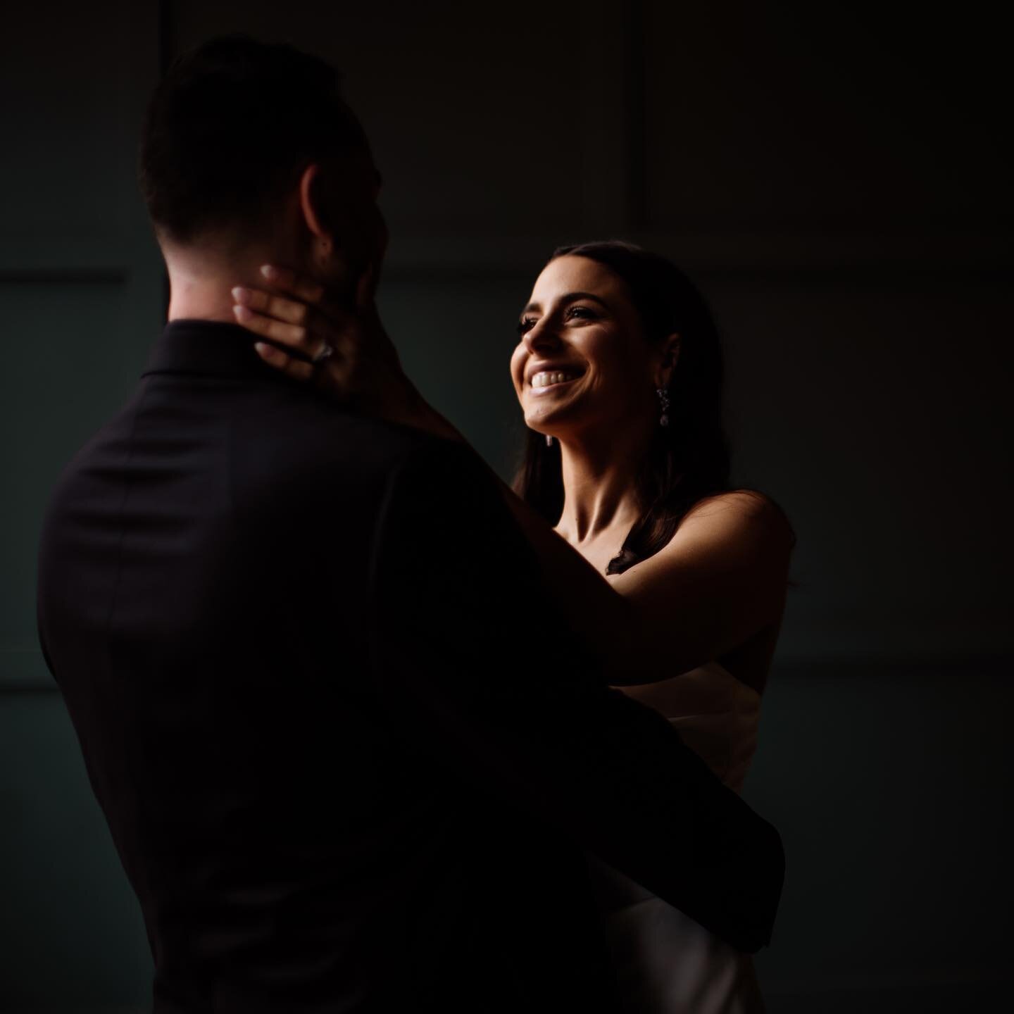 Thursday afternoon elopement? Yes please. 
.
.
.
.

Is it spring? Is it 2023? Whatever it is I feel renewed and ready to be present online again! I have been really absent from my socials the past couple of years, and I feel ready to reconnect with y
