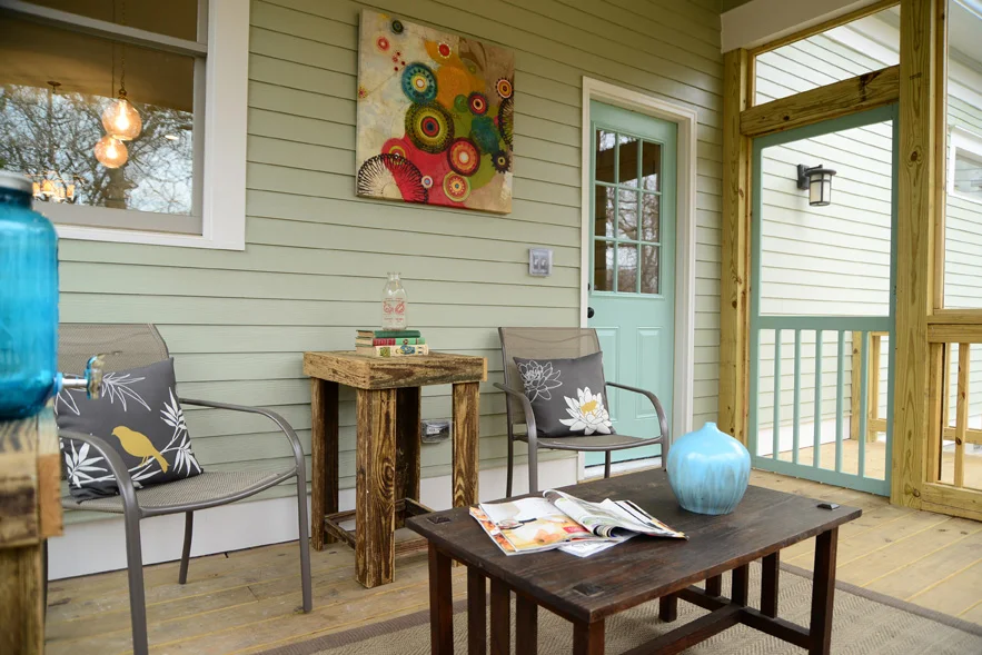 598OaklandScreenPorch3.jpg