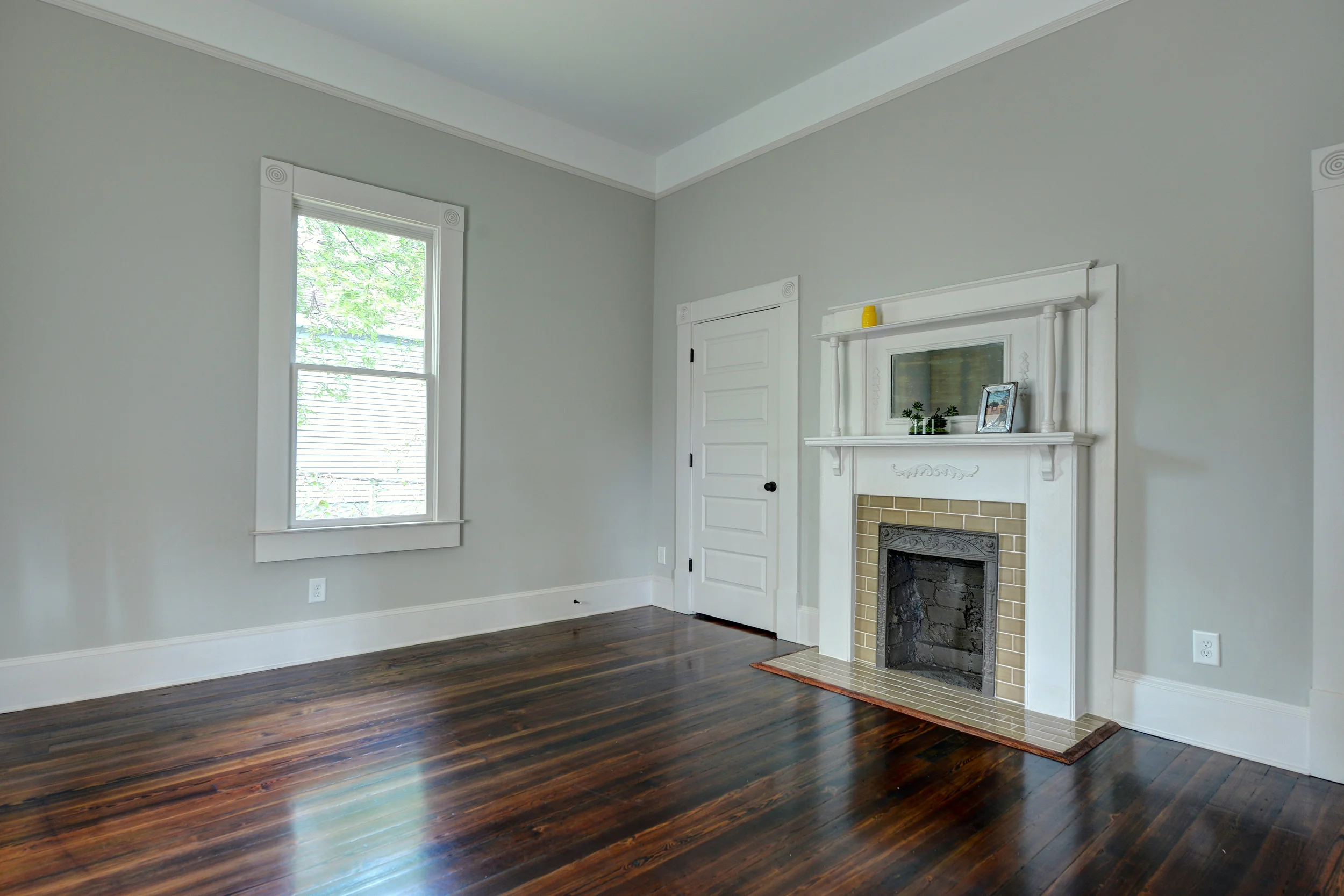 bedroom1.jpg