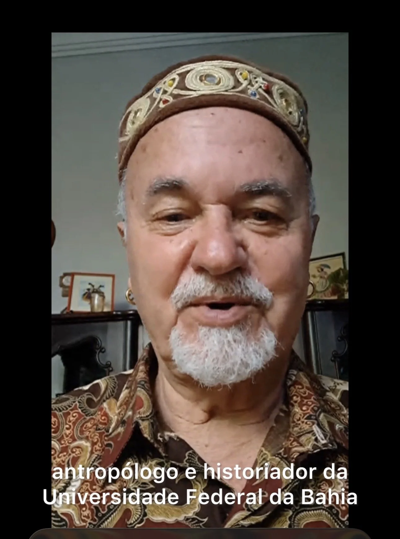 Comente aqui o vídeo do historiador Luiz Mott contextualizando “Sodomita”