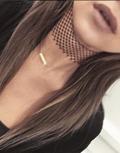 single-netted-choker.webp