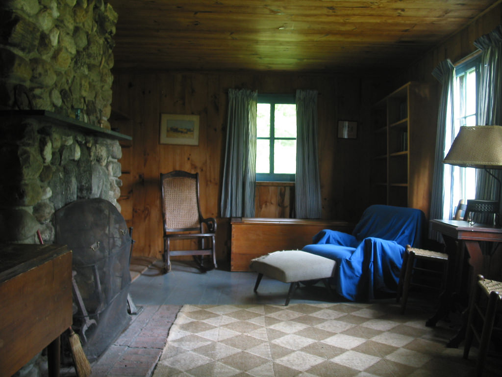Don Shall , 2008. From 1939 until his death in 1963, Robert Frost, four-time Pulitzer Prize winning poet, teacher and lecturer wrote many popular poems here, including After Apple-Picking , The Road Not Taken , and Mending Wall , spending summer and fall in this cabin at his farm in Ripton, Vermont.