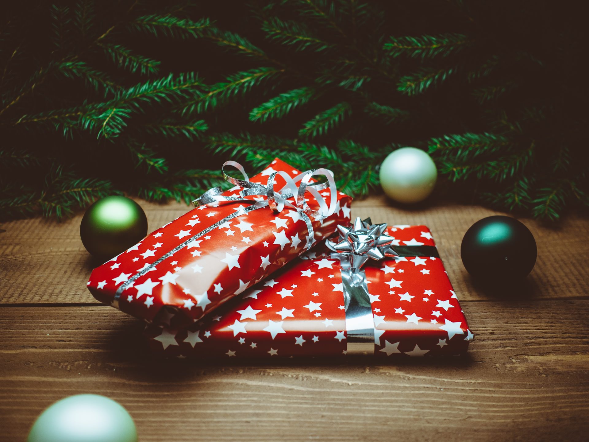 gift-present-wrapped-ribbon-85875.jpeg