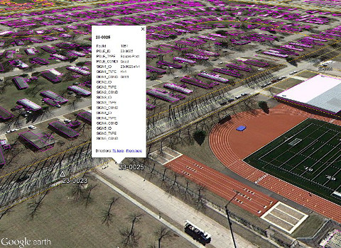 A pop-up showing, inside Google Earth, the information (GIS) attached to an object exported from AutoCAD.