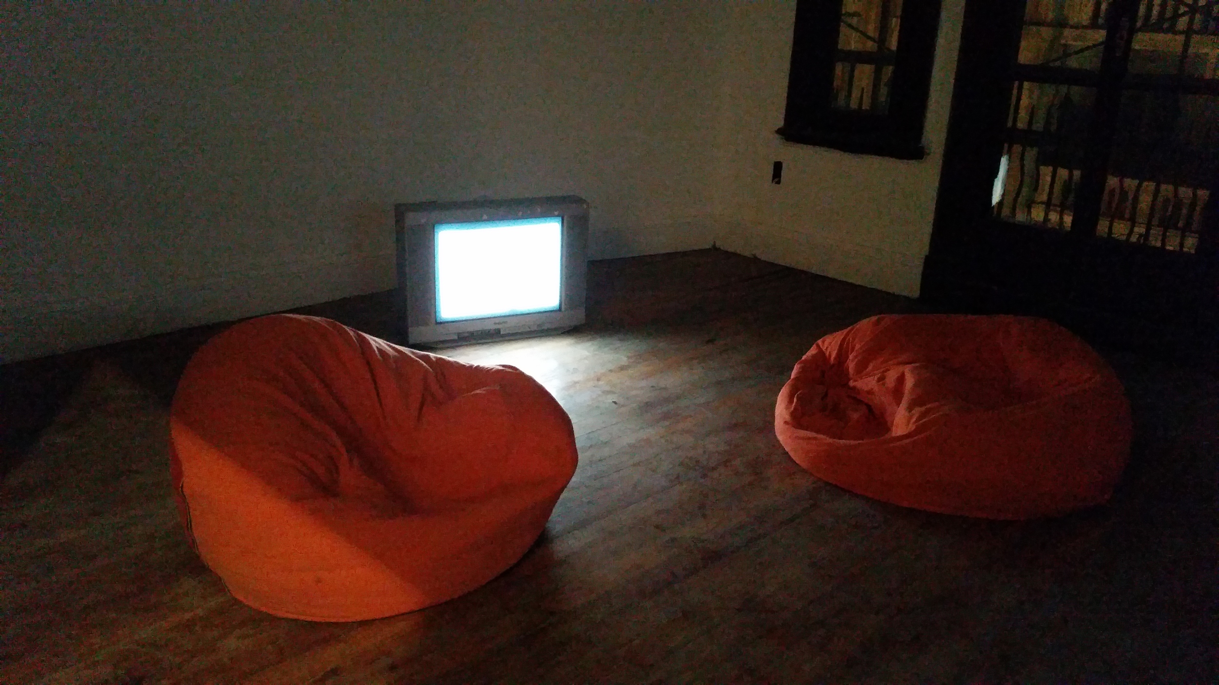 Installation shot, Linda Tedsdotter.