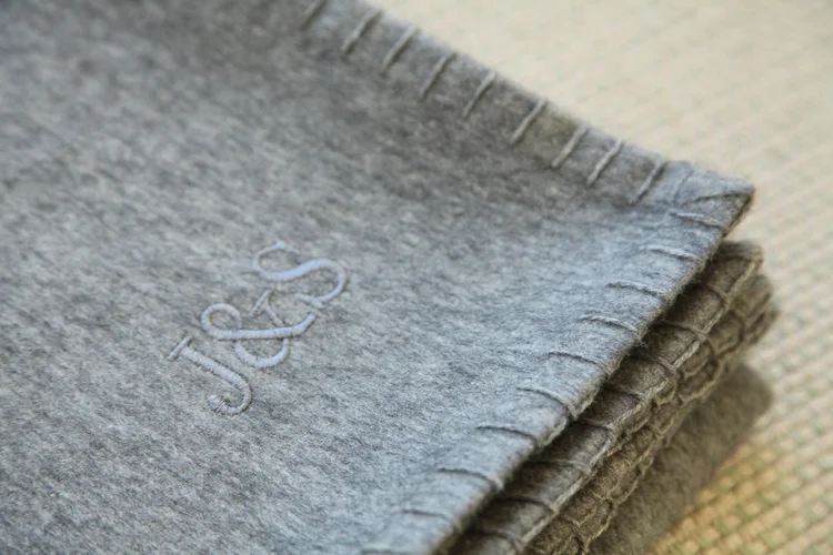 100% Cashmere Uniform Grey Jampot & Sunday Blanket