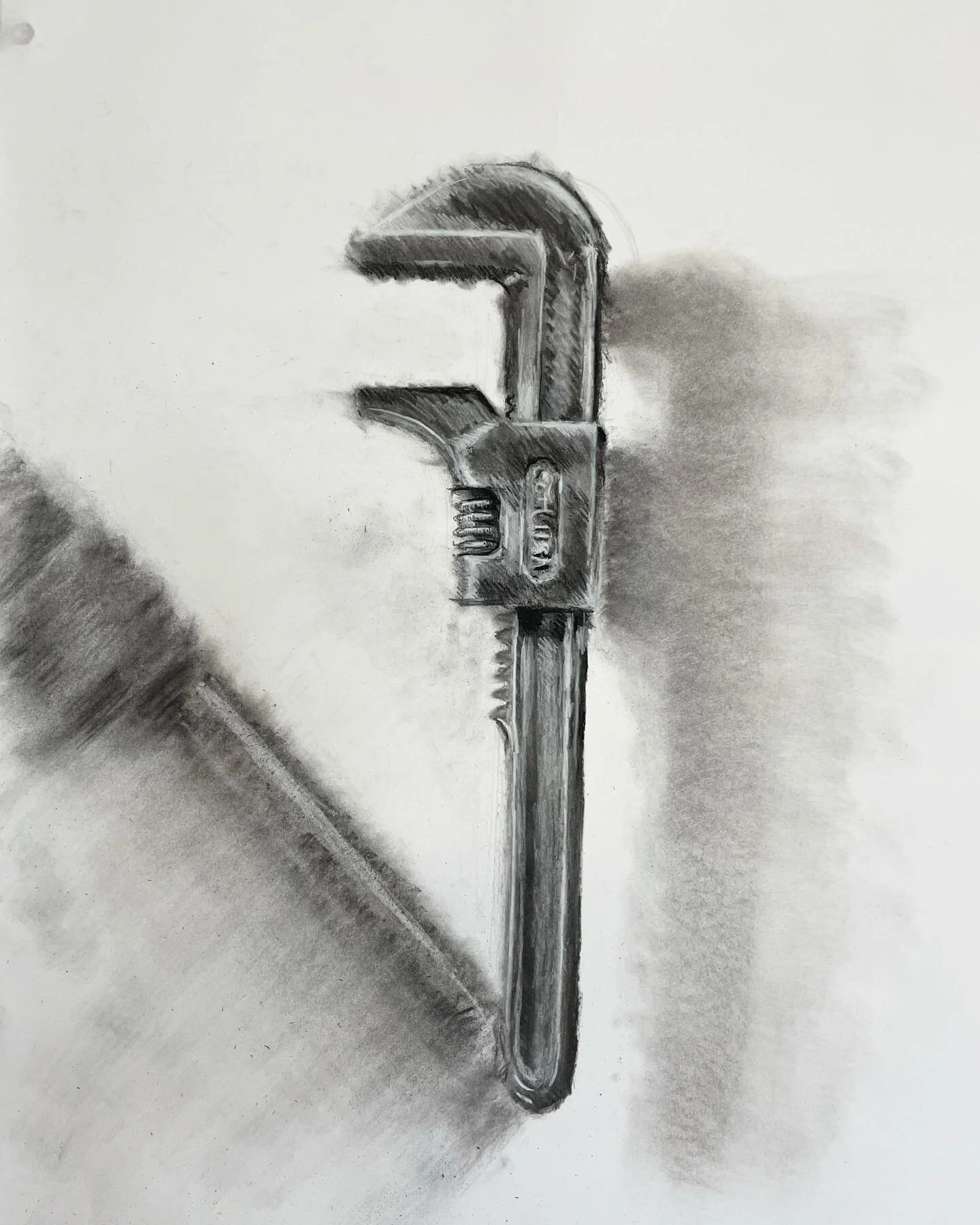 #wrench @belapaints &amp; #brush @isabelleokwuosa 
🖤 
.
.
#charcoal #tools #drawingclass #drawing #artclass #jimdine #livingtools #negativespace #markmaking #visualtensions  #artstudent