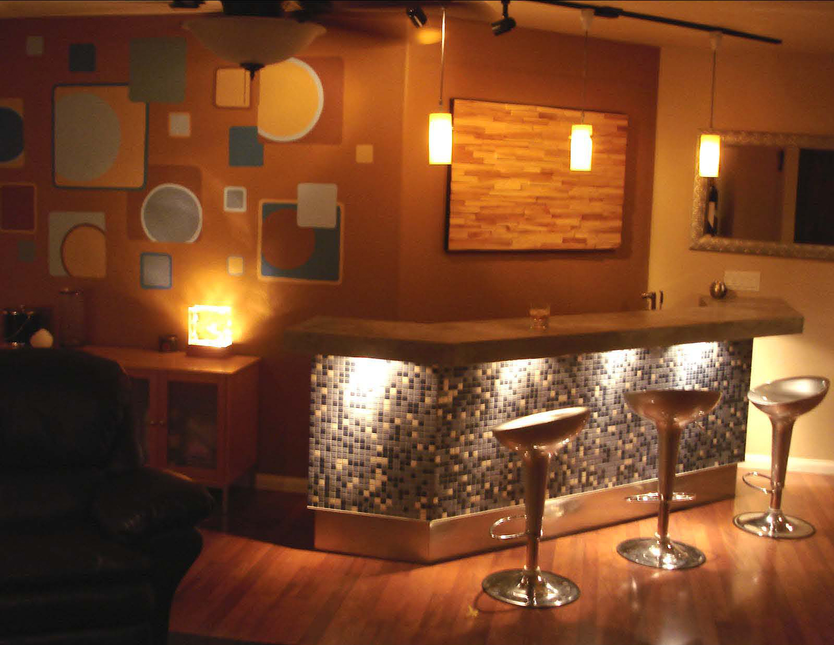 bar 1.jpg