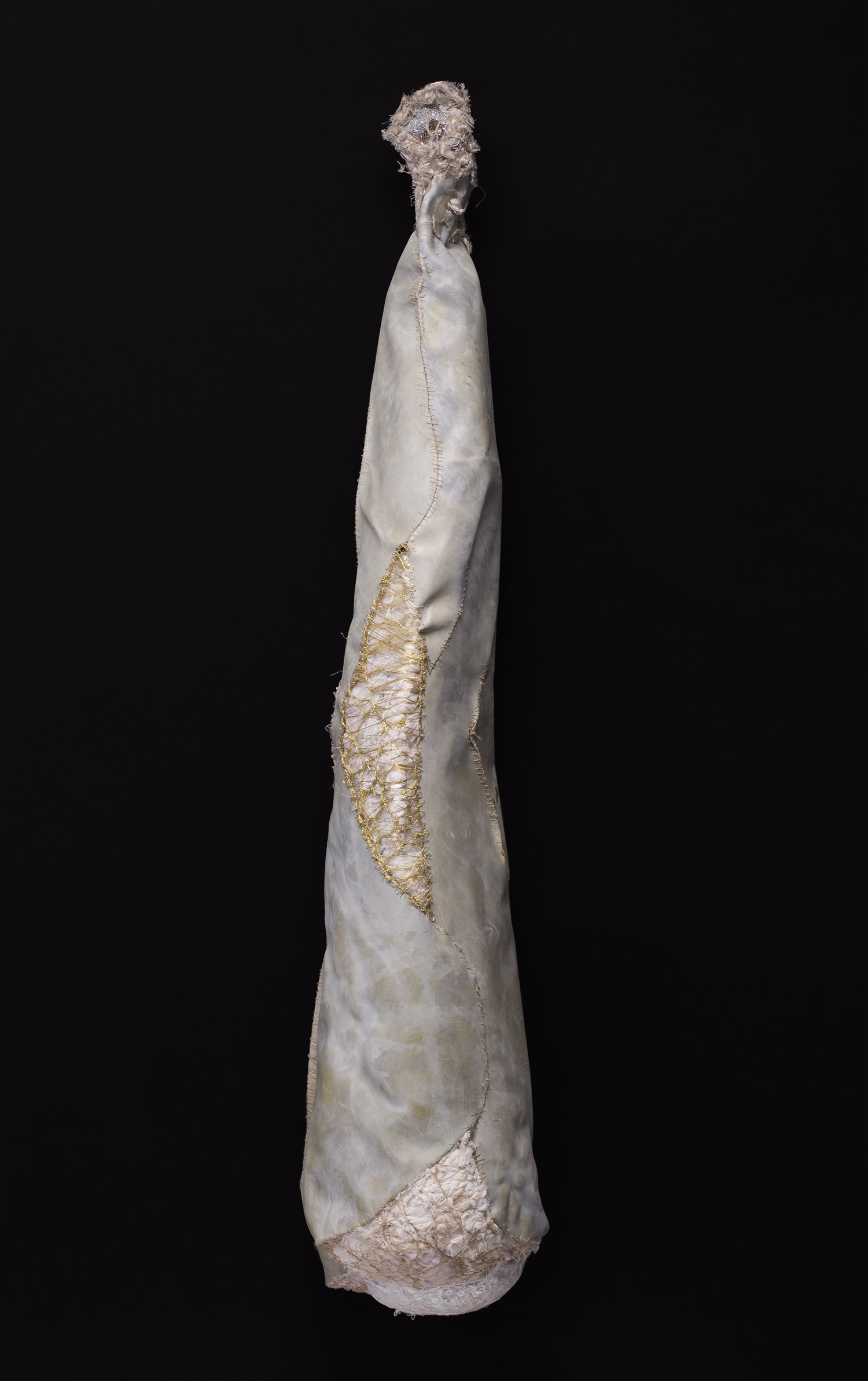  Sandra Sheehy Untitled, 2014 Mixed media/fabric 43 x 10 x 9 inches 109.2 x 25.4 x 22.9 cm SSe 86 