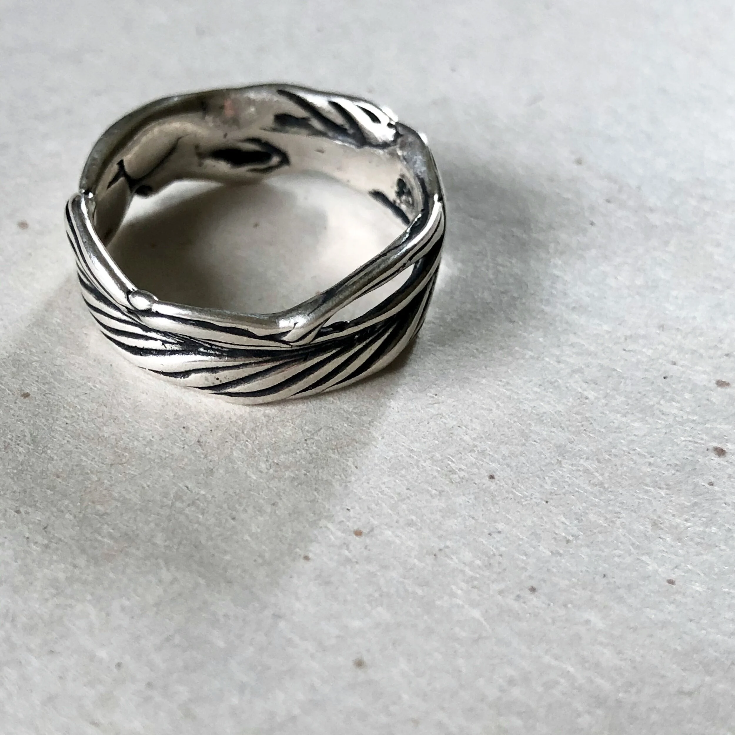 LinesBandRingTop.jpg