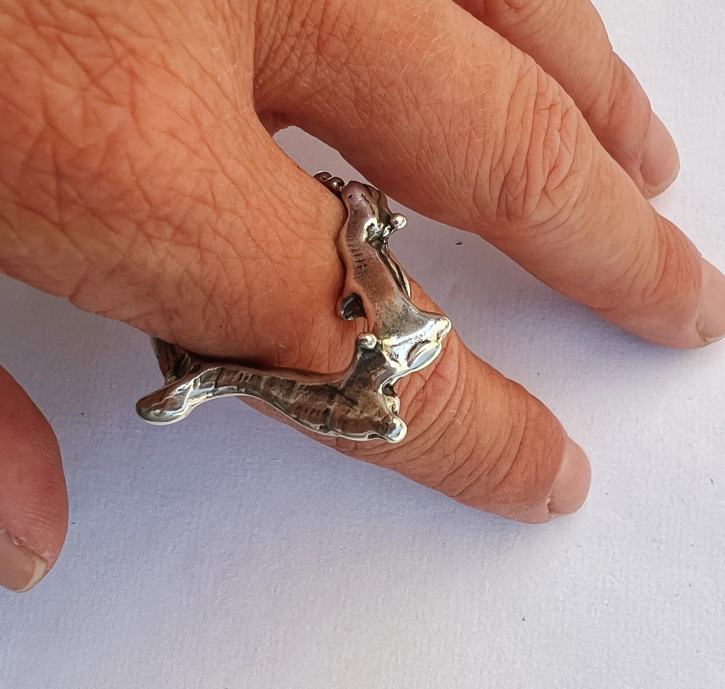 CEE18DC7-2974-49F9-9FCF-79A48921DF37