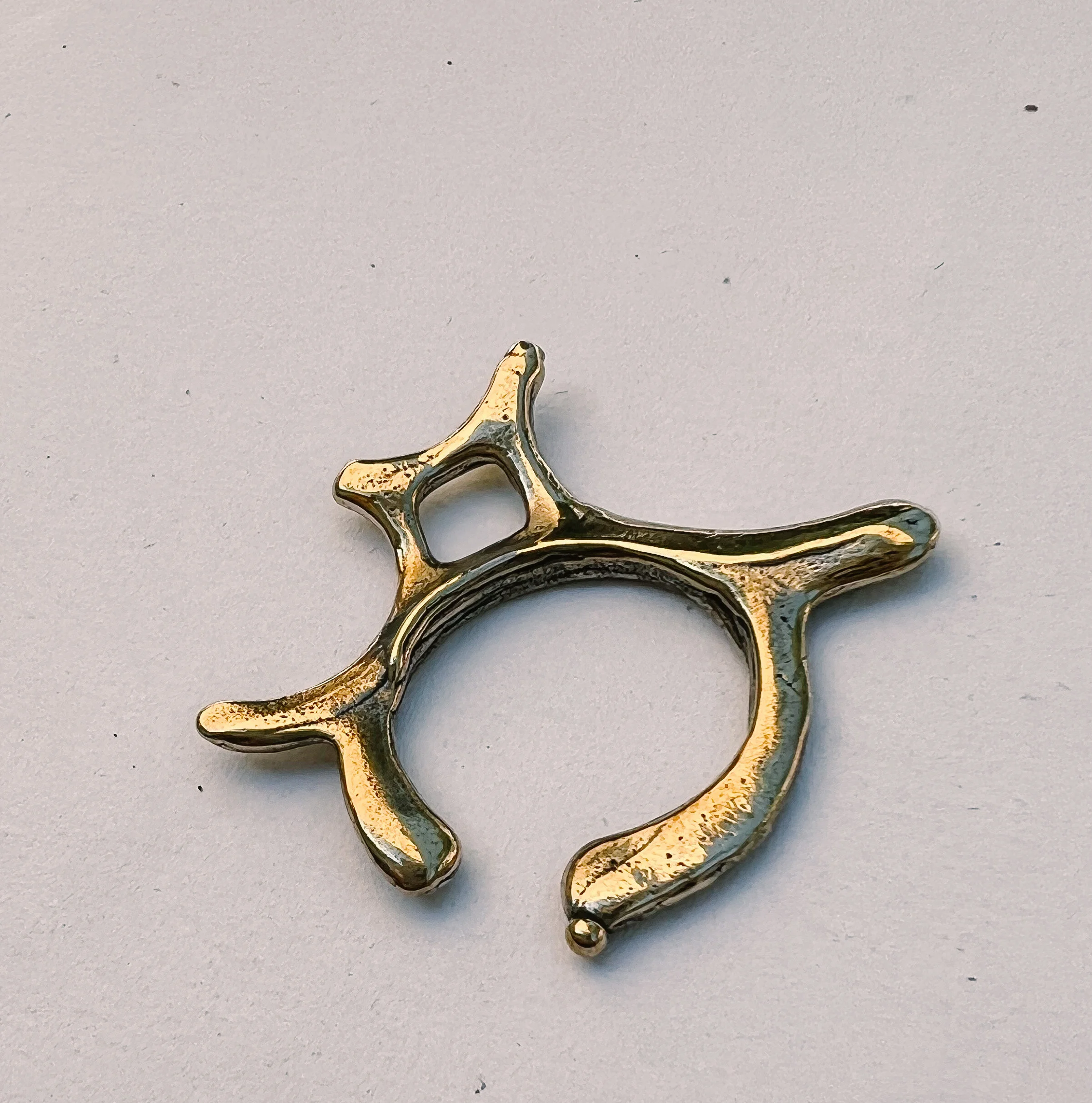 F9EC2AC9-1247-46A3-AF53-ED7C76E81764