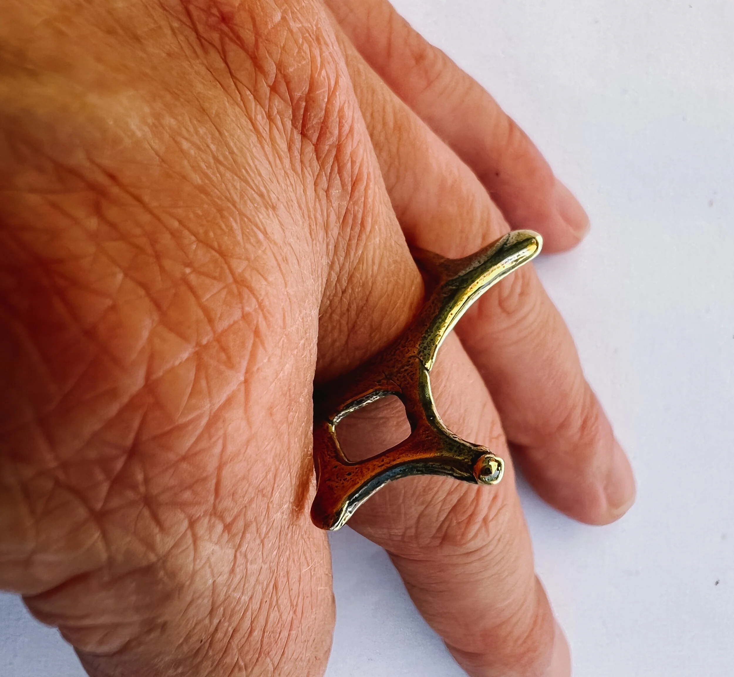 FB881233-F9C9-4F04-BAC0-634F66377C8F