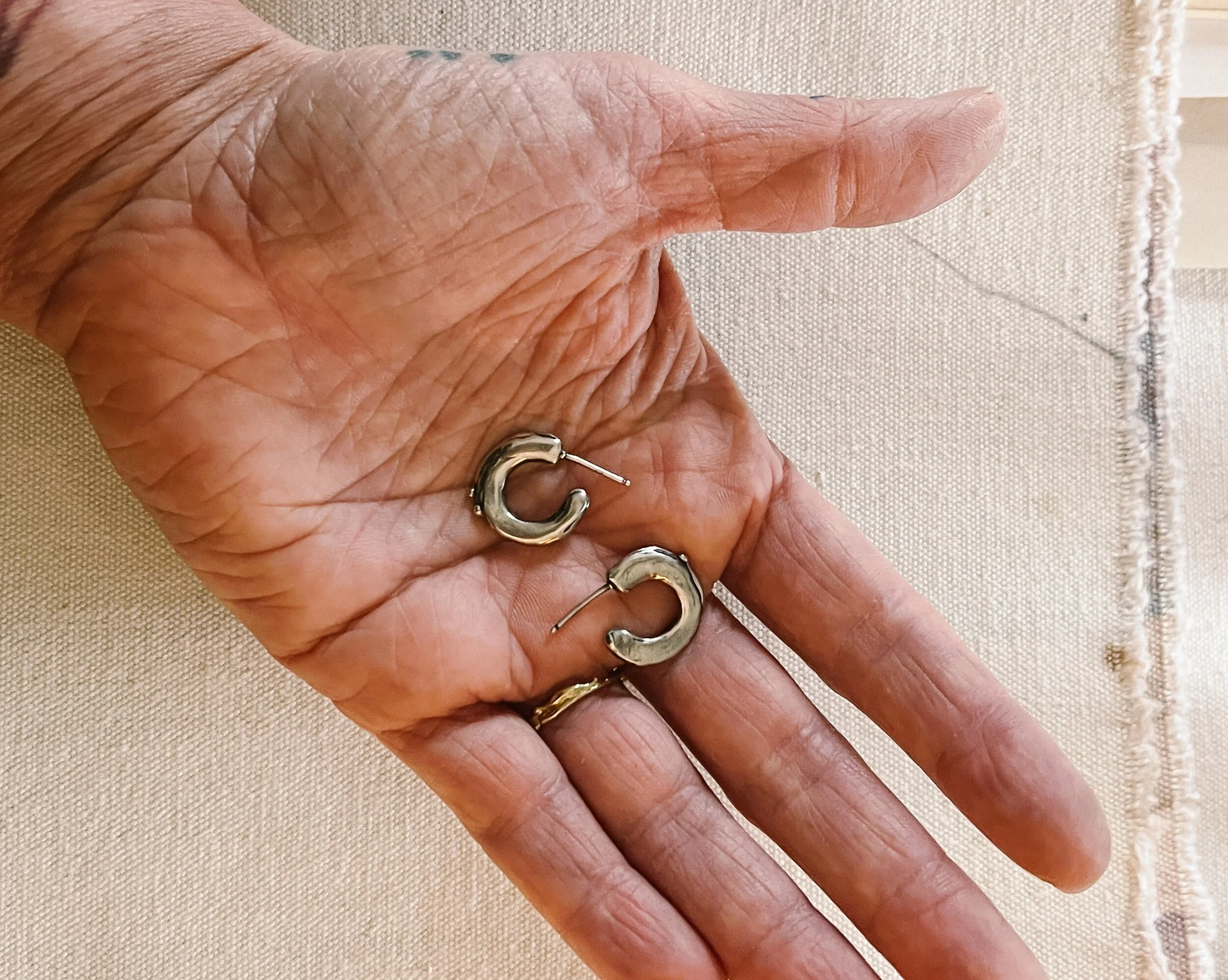 E05ECA5D-2B01-47AE-BFB8-5025A74AB0AE