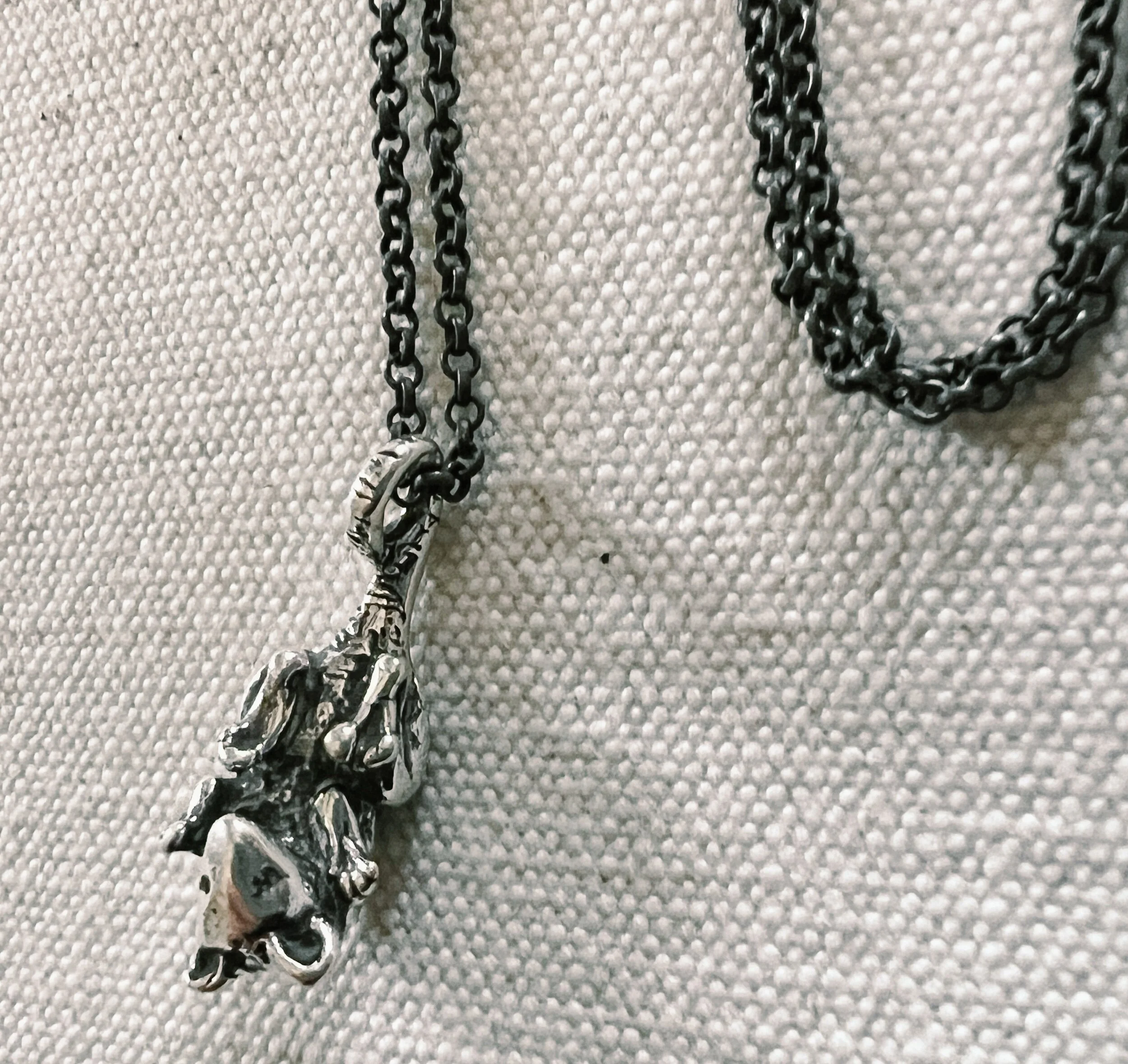 2B4A7B09-3DEA-4801-A130-1FD5E69CDCCE