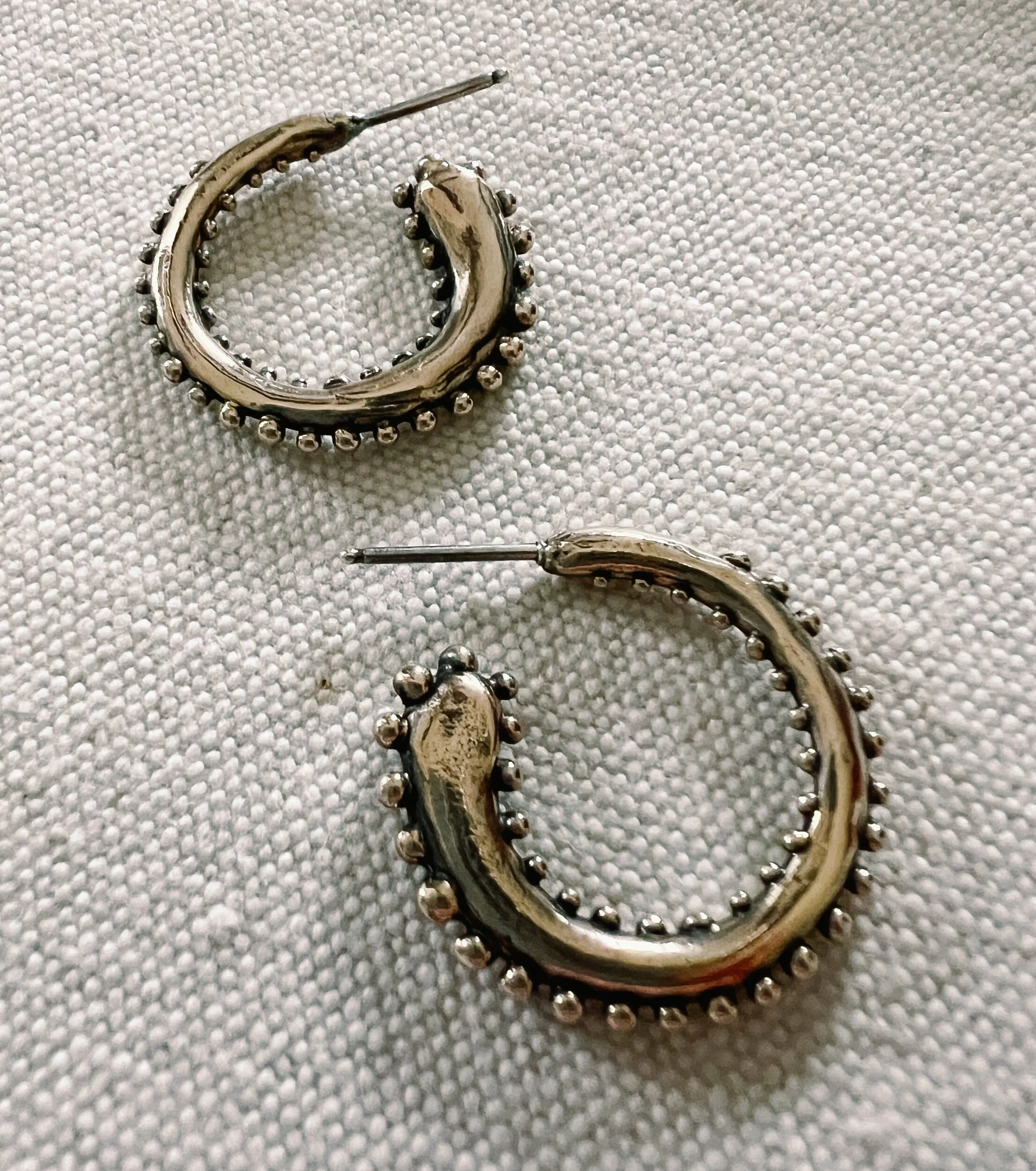 966D4C6A-01C3-448B-80E1-2790B11C7E01