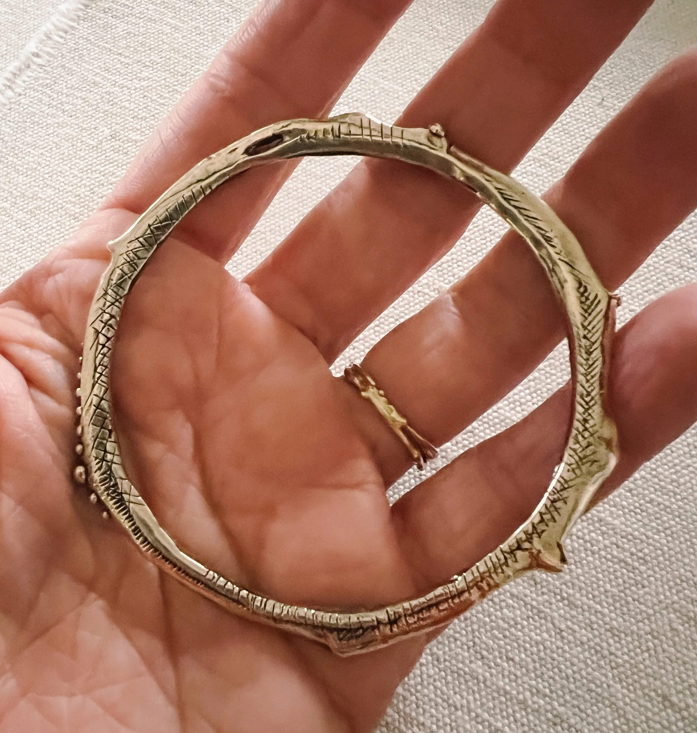 4B428E76-B534-4B56-B249-F54DC1E33D0E