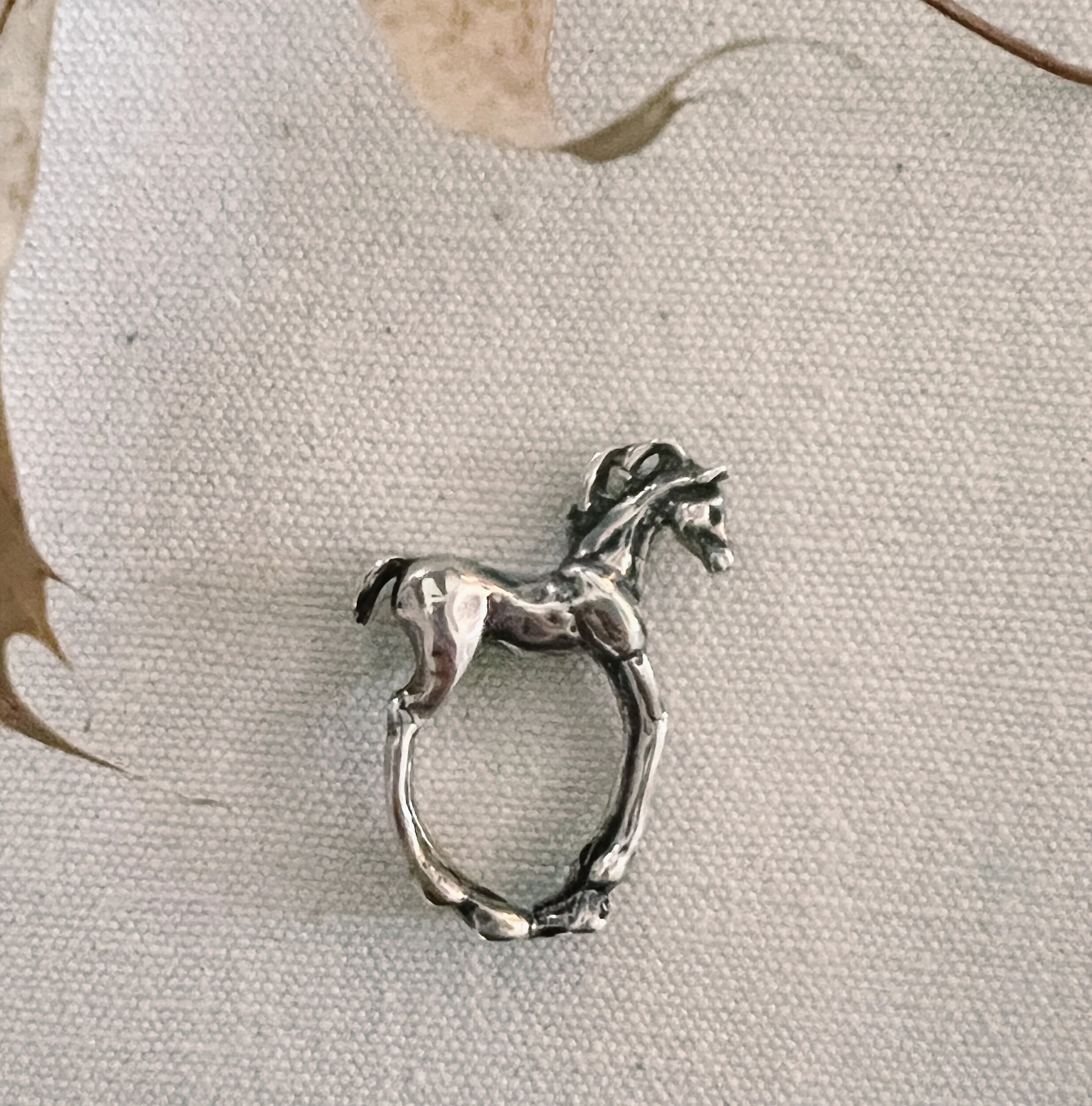 3563C4D2-75EB-4B4B-9722-F26DCDAD5C54