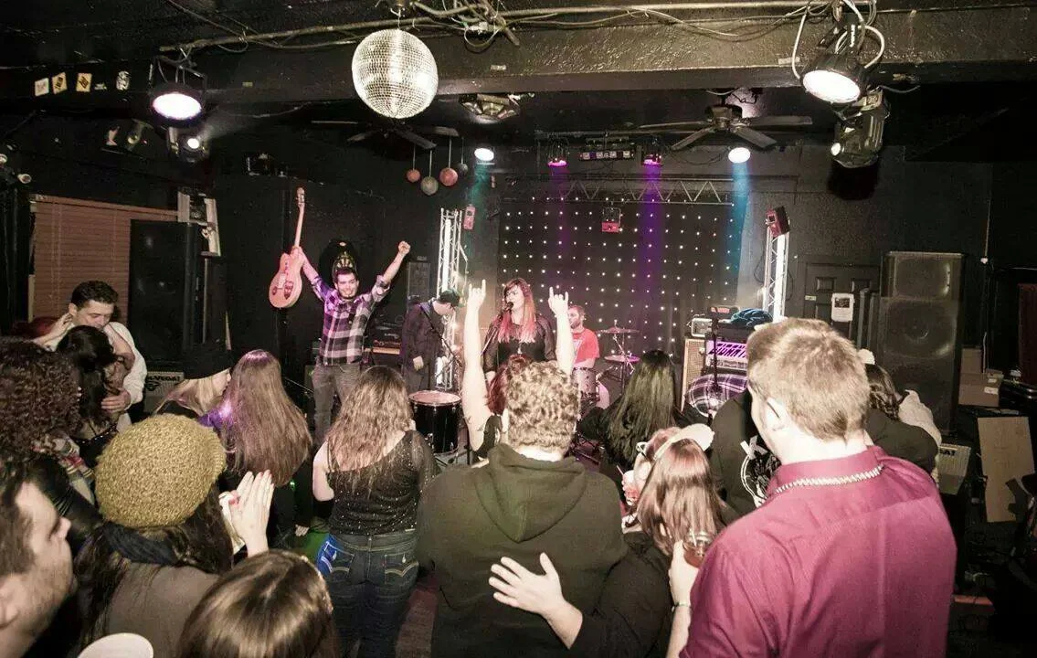 Live music every weekend!