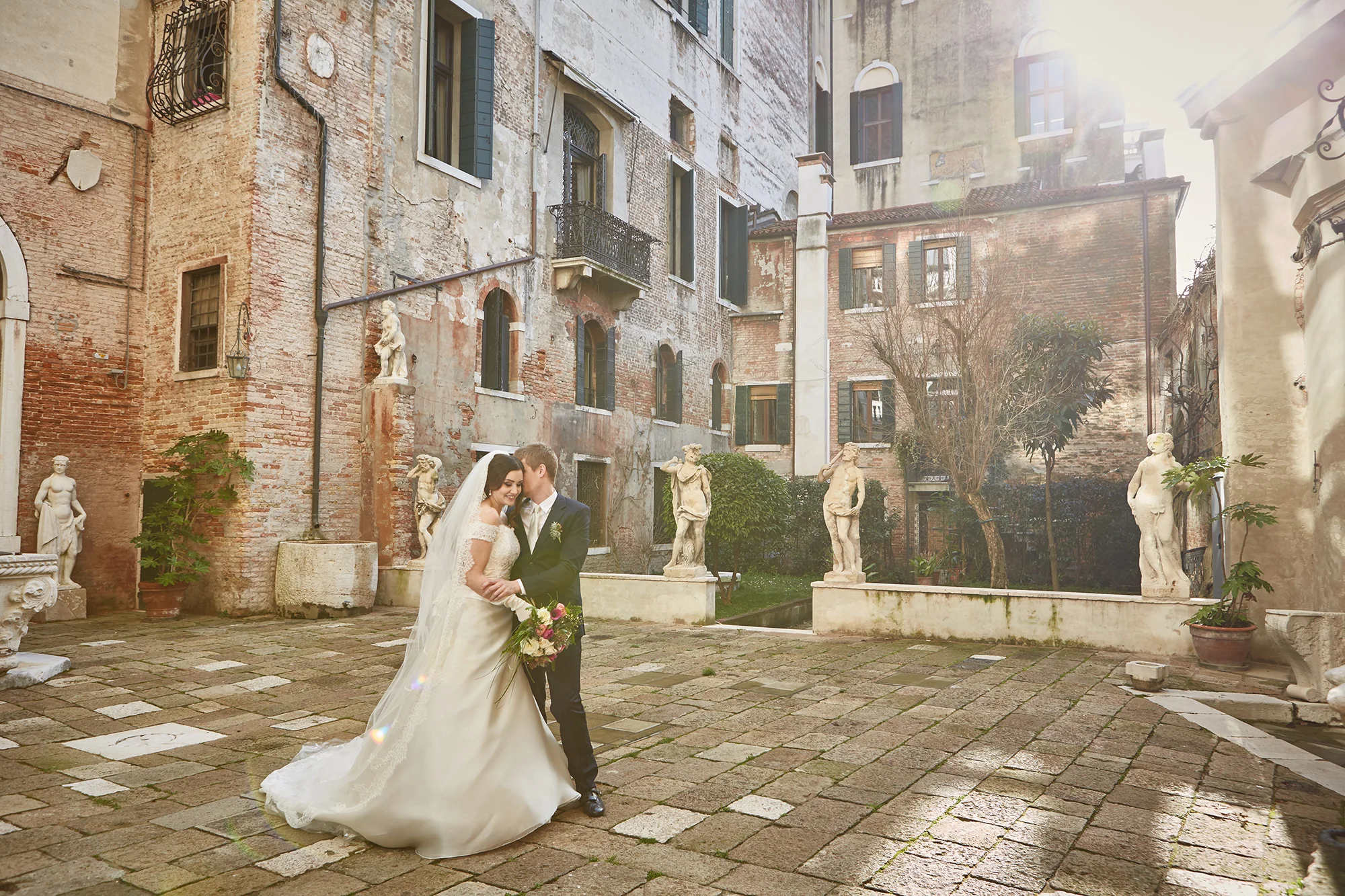 GeorgeVivanco.com_Venice_215 2000px.jpg