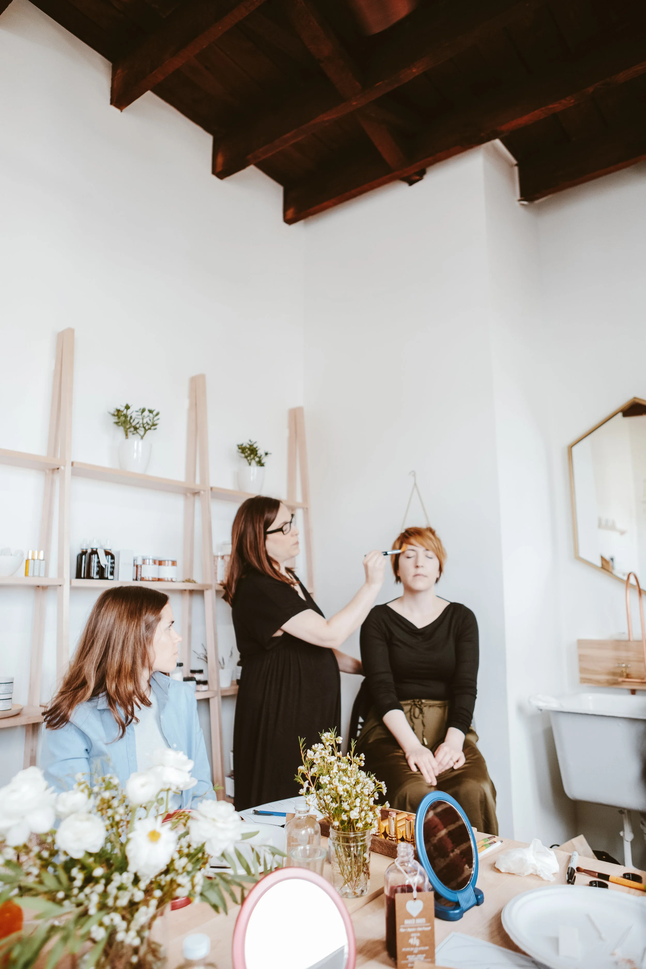 Teaching Tint Skin application and looking very pregnant at 23 weeks!
