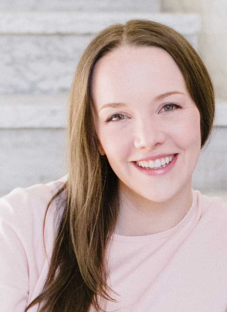 Kirsten+Photo.jpg