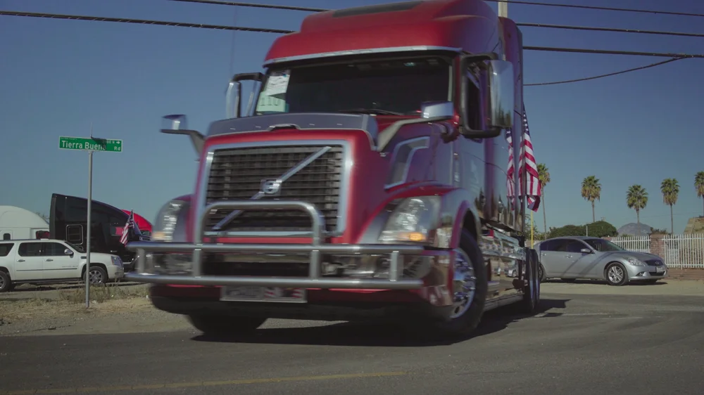 tauszik_trucks_13.jpg