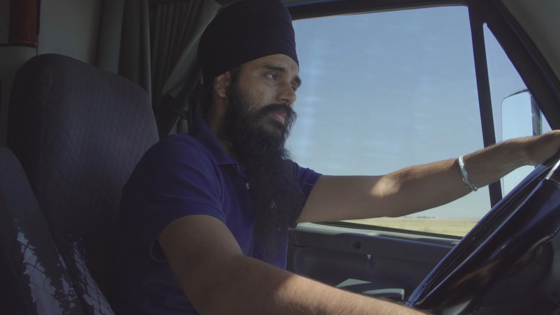 tauszik_trucks_20.jpg