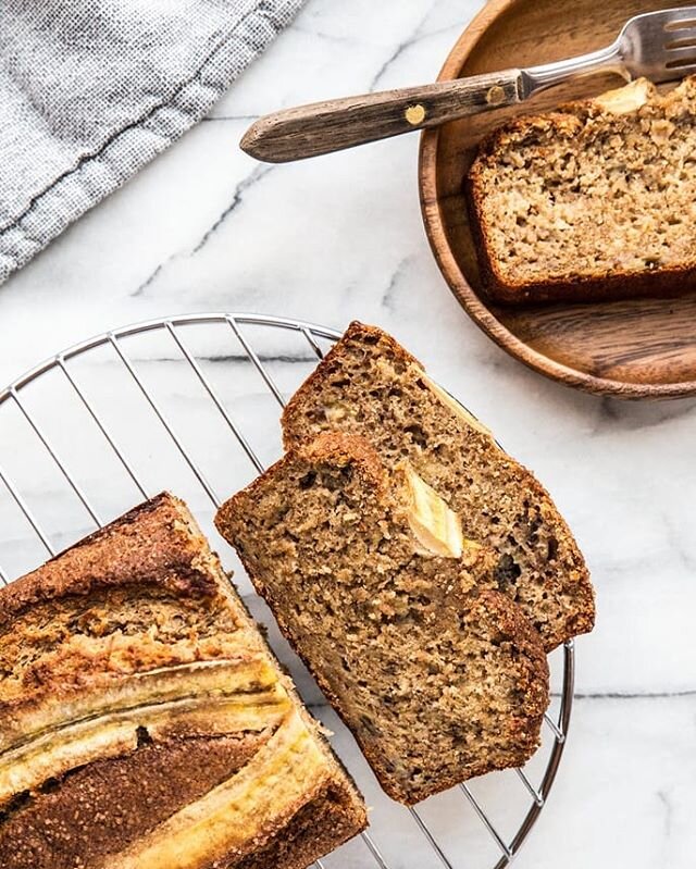 A new year, a clean slate. This Maple Banana Bread is a simple loaf, sweetened only with maple syrup, but it is my go-to recipe because it allows the banana flavor to shine.
.
After a sugar-laden holiday season, baking simple feels right. Happy New Y