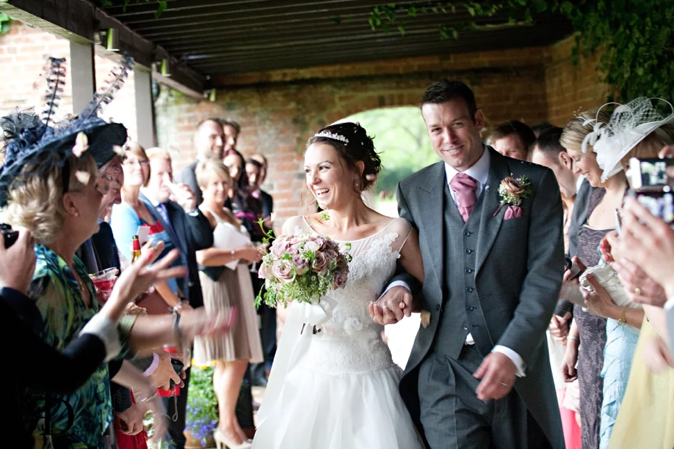 An amazing Woodhall Manor wedding in Suffolk - rossdeanphotography.com