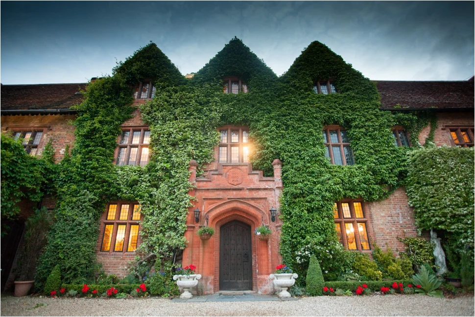 Suffolk Wedding Venue Woodhall Manor by www.rossdeanphotography.com