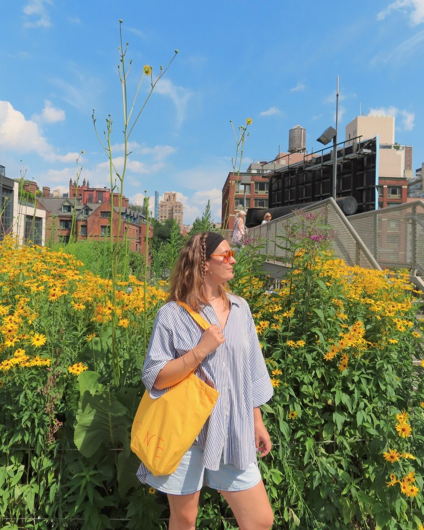 Pop of yellow across New York City. 

Oversized shirts and baggy shorts to help tackle the heat. 

 #nycstyle  #styleoftheday #fashiontrends #fashioninspo #summerfashion #streetstyle #outfit #outfitinspo #clothes  #yellow