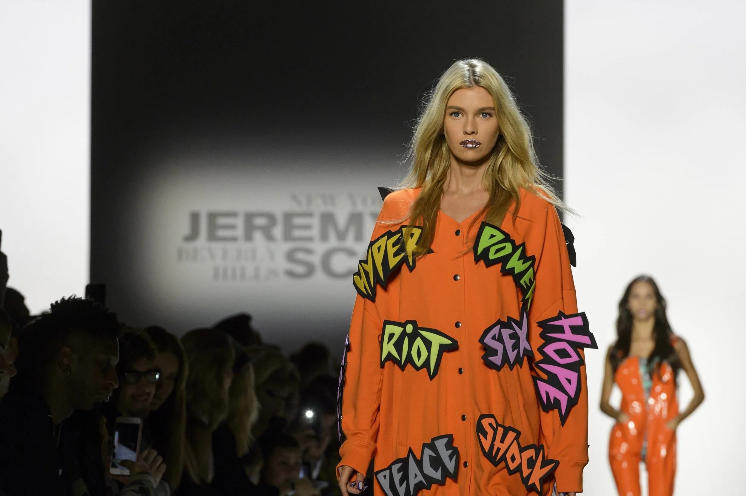 JEREMY SCOTT REVOLTS THE RUNWAY