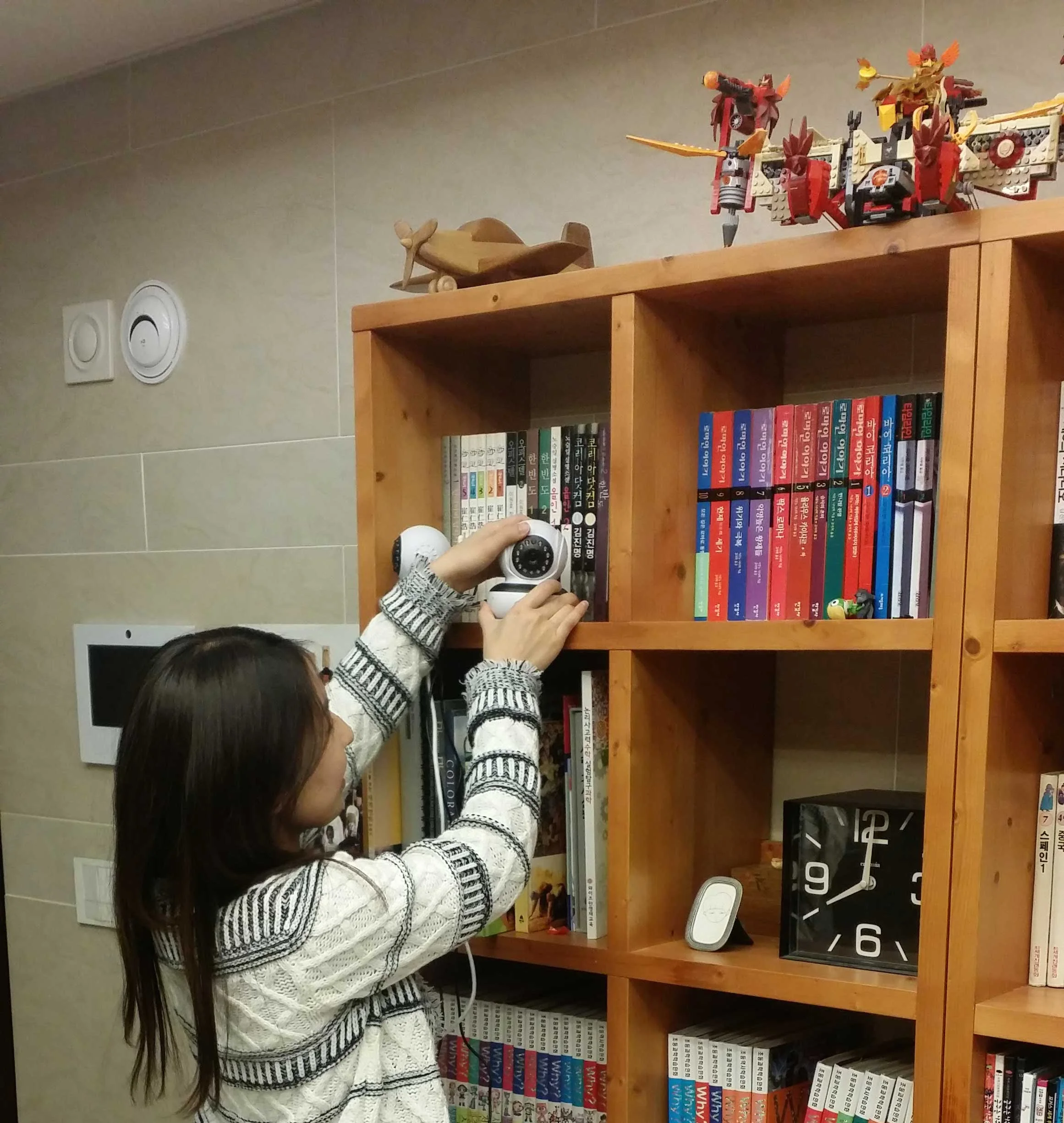 Installing video camera for video ethnography
