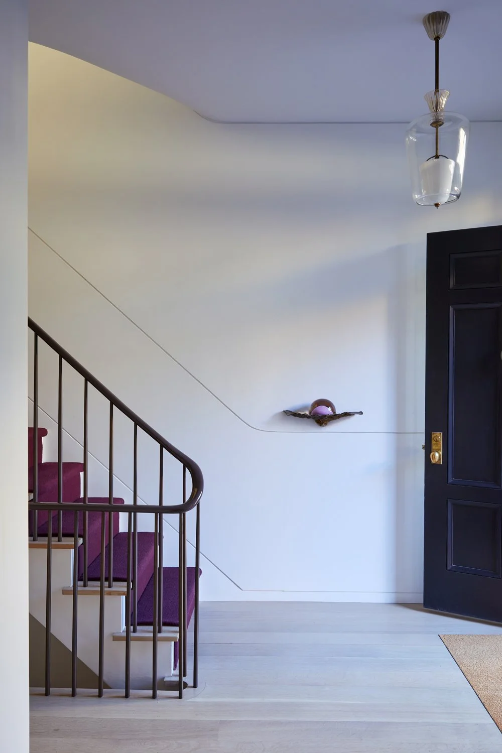 STAIR WITH PEARL_AmieSachsArch_92JaneSt__0675_RetComp_ACDR01.jpg